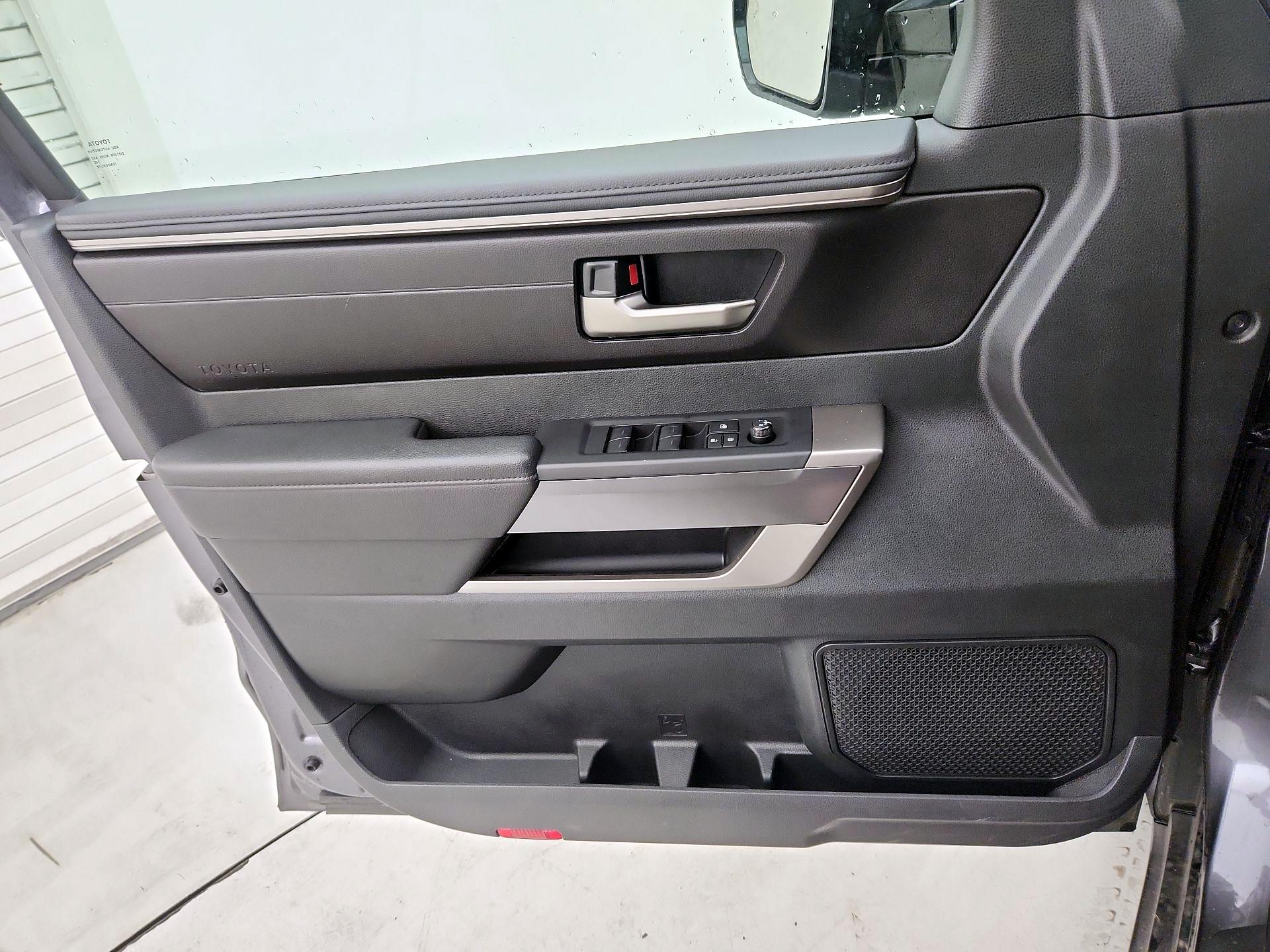 Thumbnail: 2024 Toyota Tundra - 12