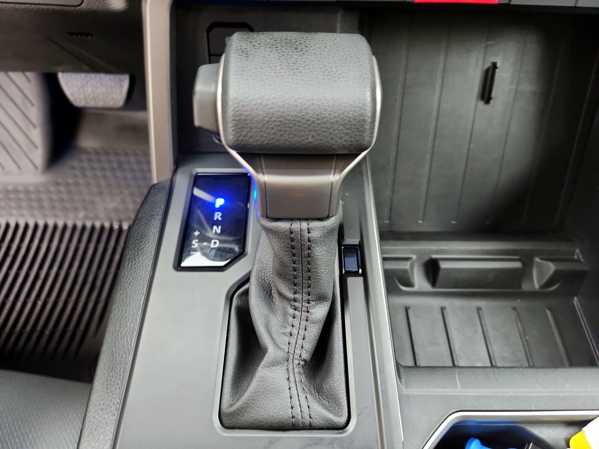 Thumbnail: 2024 Toyota Tundra - 17