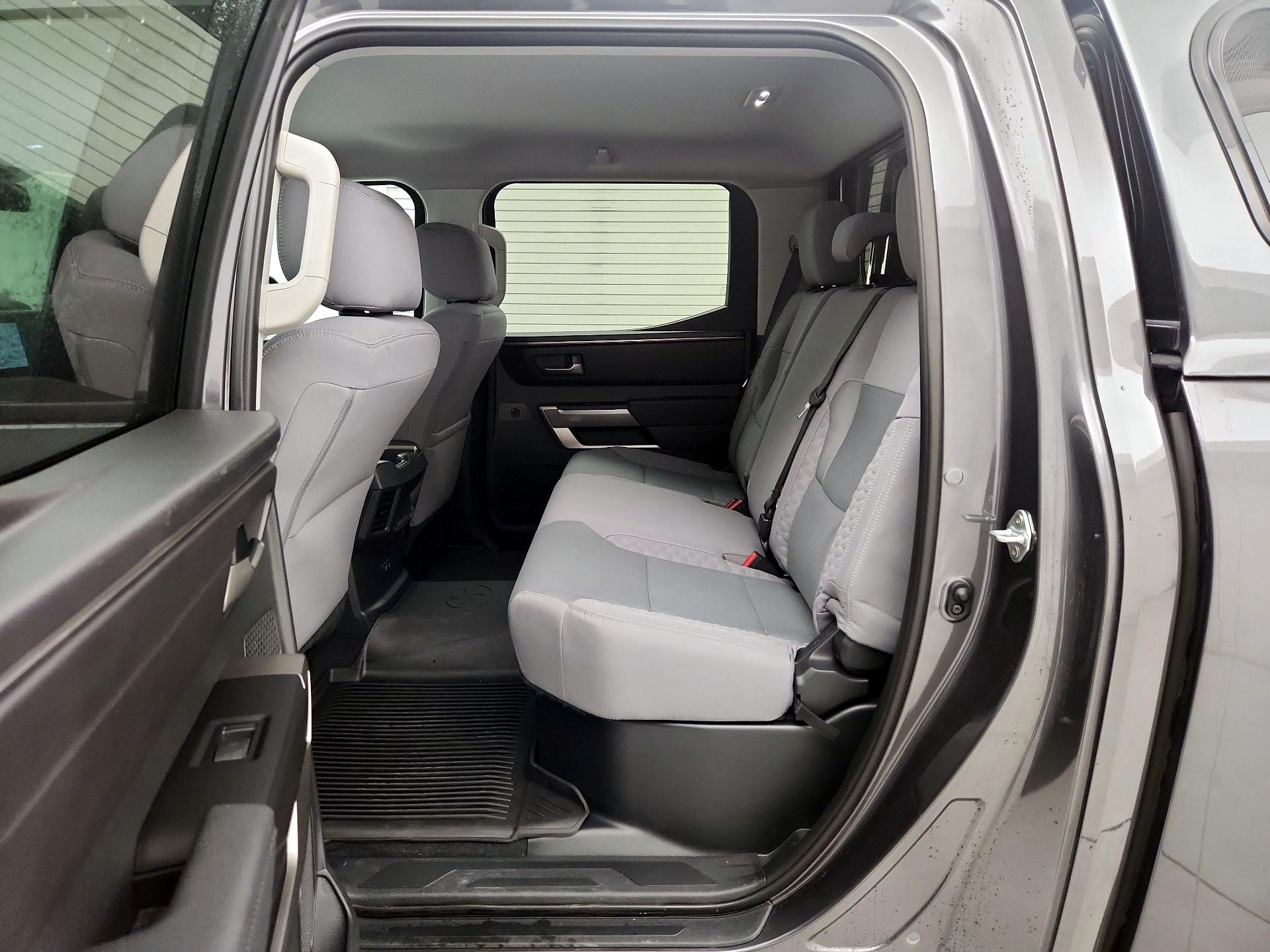 Thumbnail: 2024 Toyota Tundra - 19