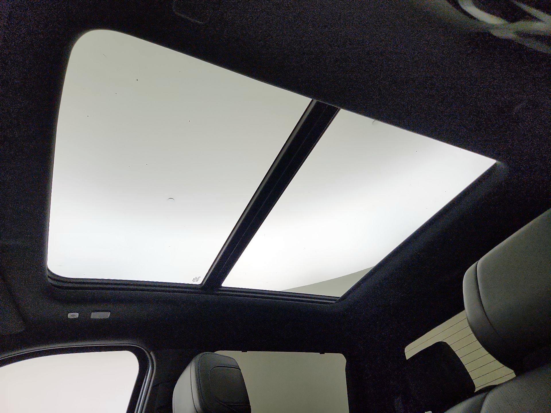 Thumbnail: 2022 Toyota Tundra - 19