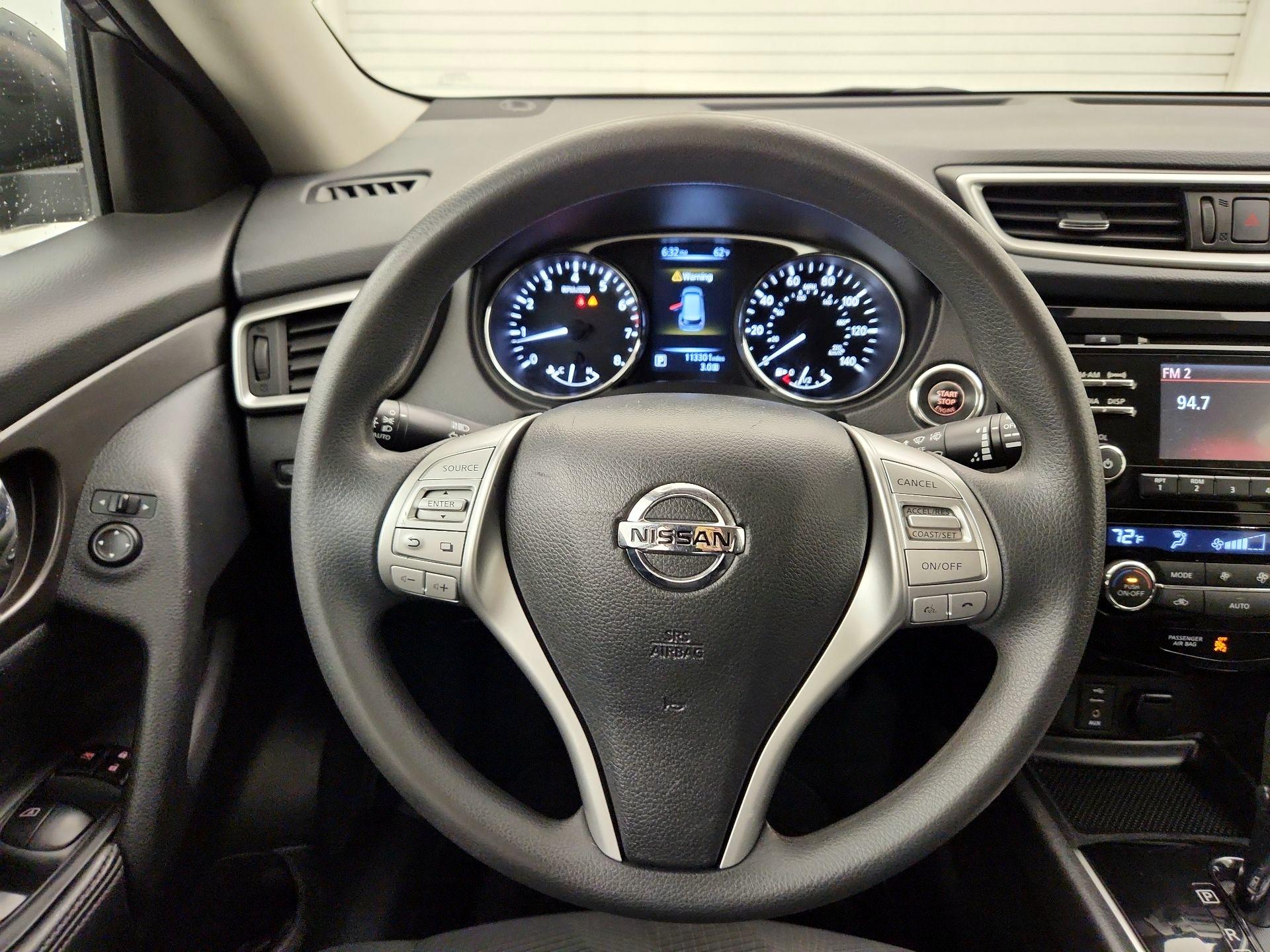 Thumbnail: 2015 Nissan Rogue - 10