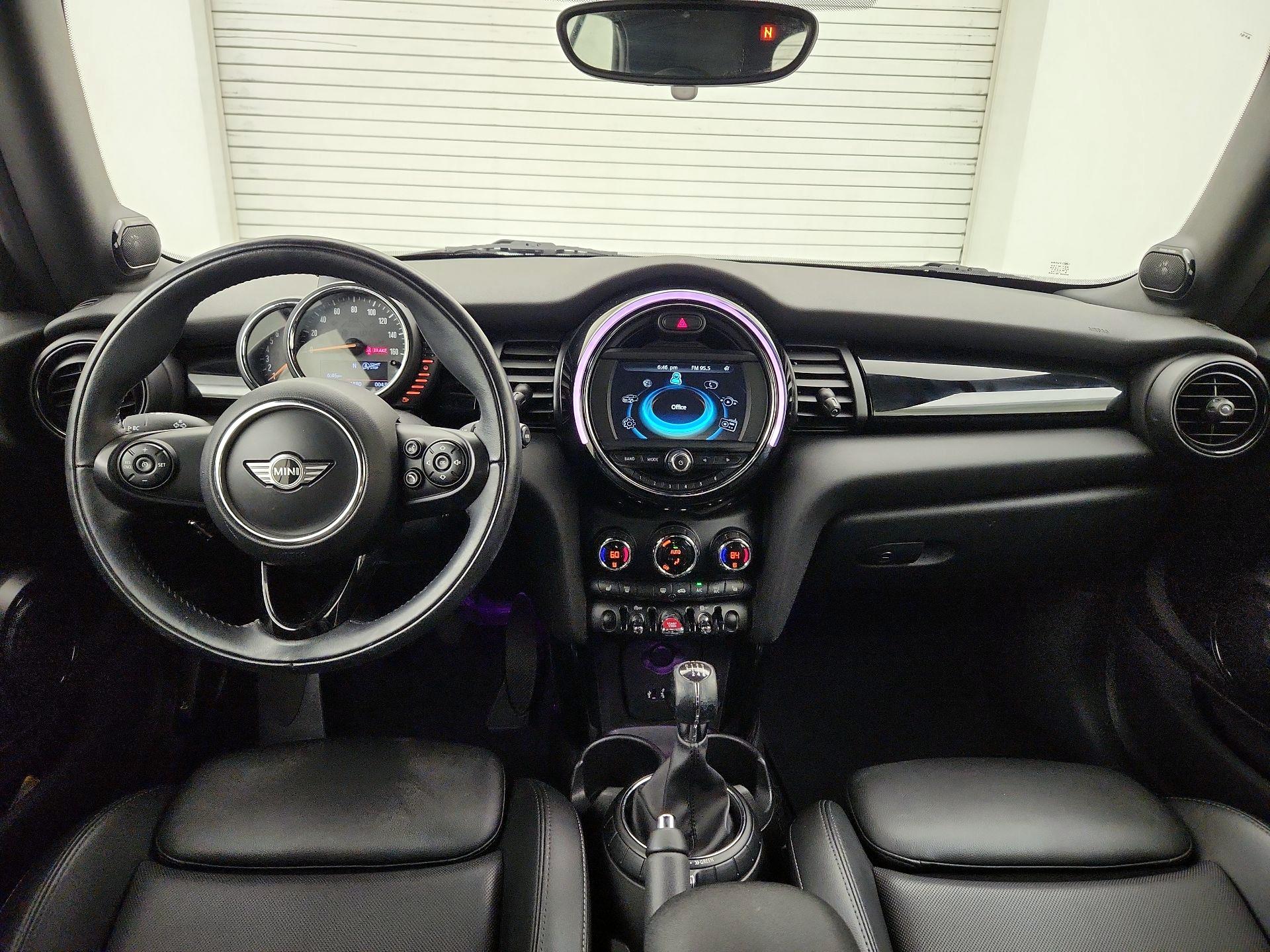 Thumbnail: 2017 MINI Cooper - 9