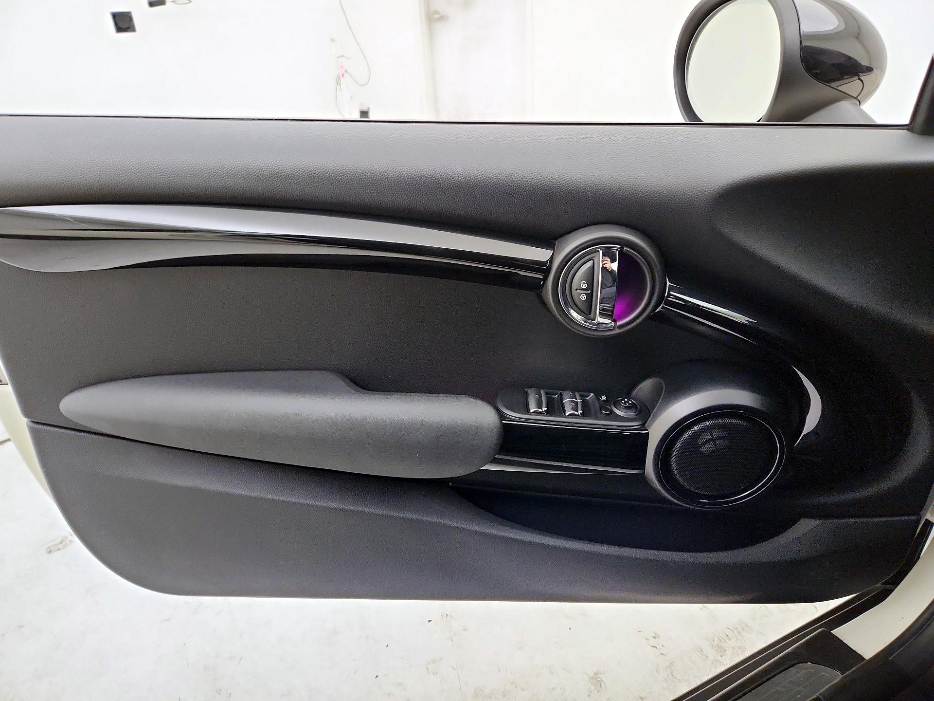 Thumbnail: 2017 MINI Cooper - 12