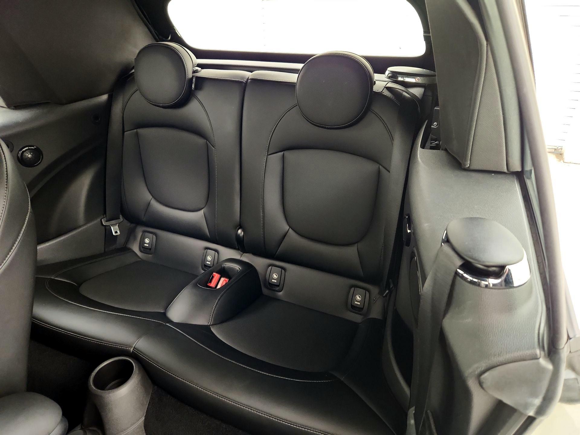 Thumbnail: 2017 MINI Cooper - 19