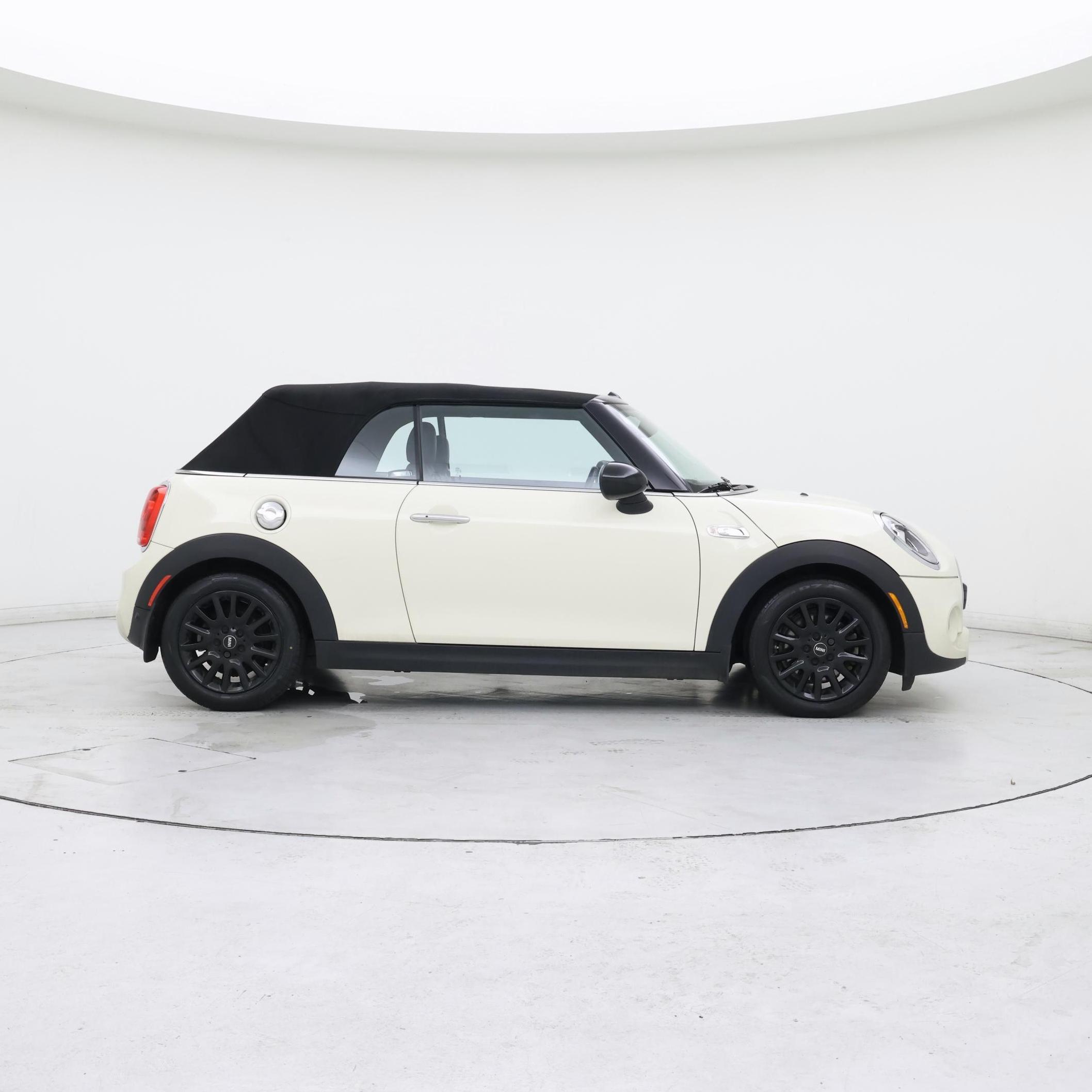 Thumbnail: 2017 MINI Cooper - 7
