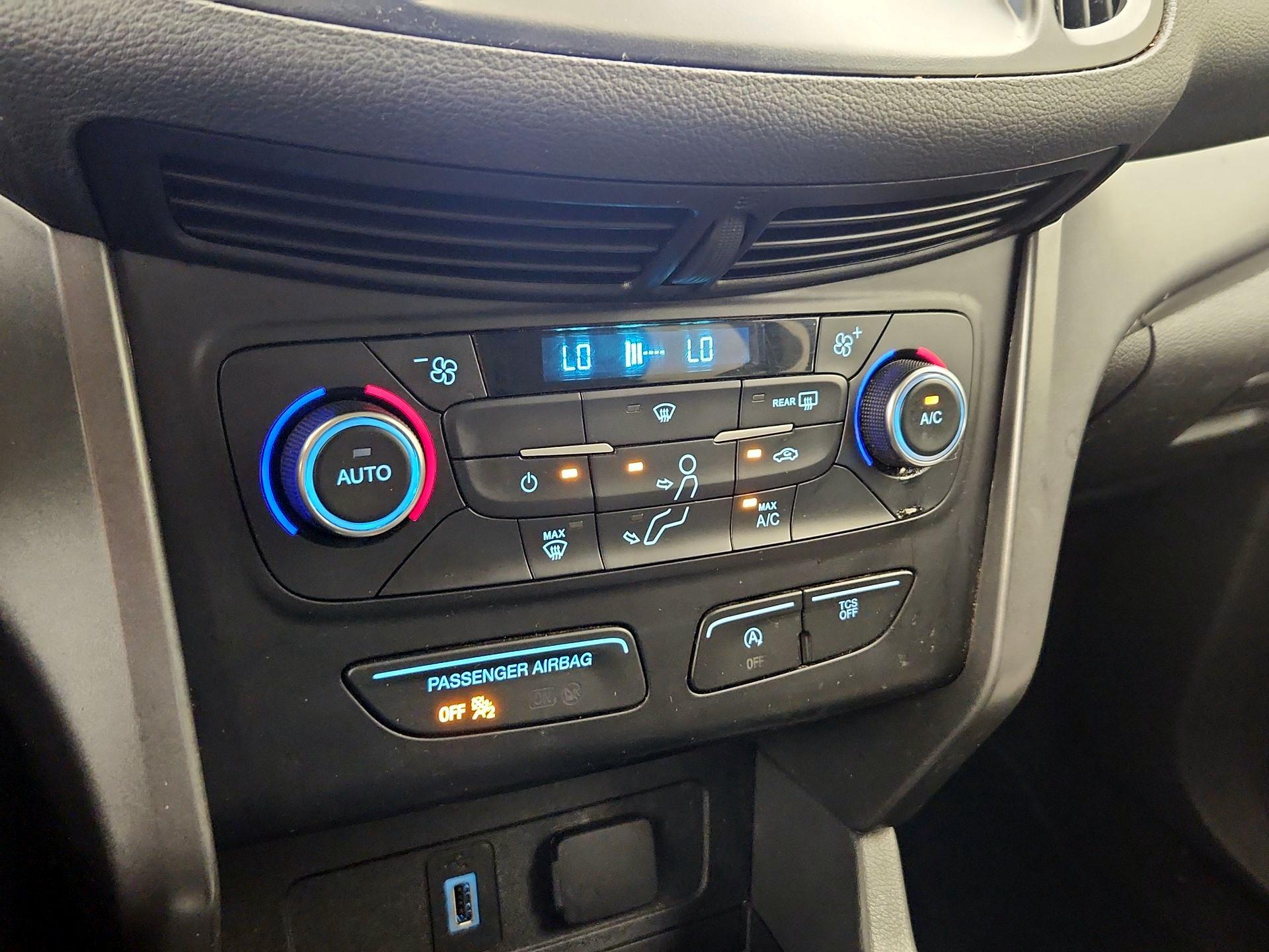 Thumbnail: 2017 Ford Escape - 16