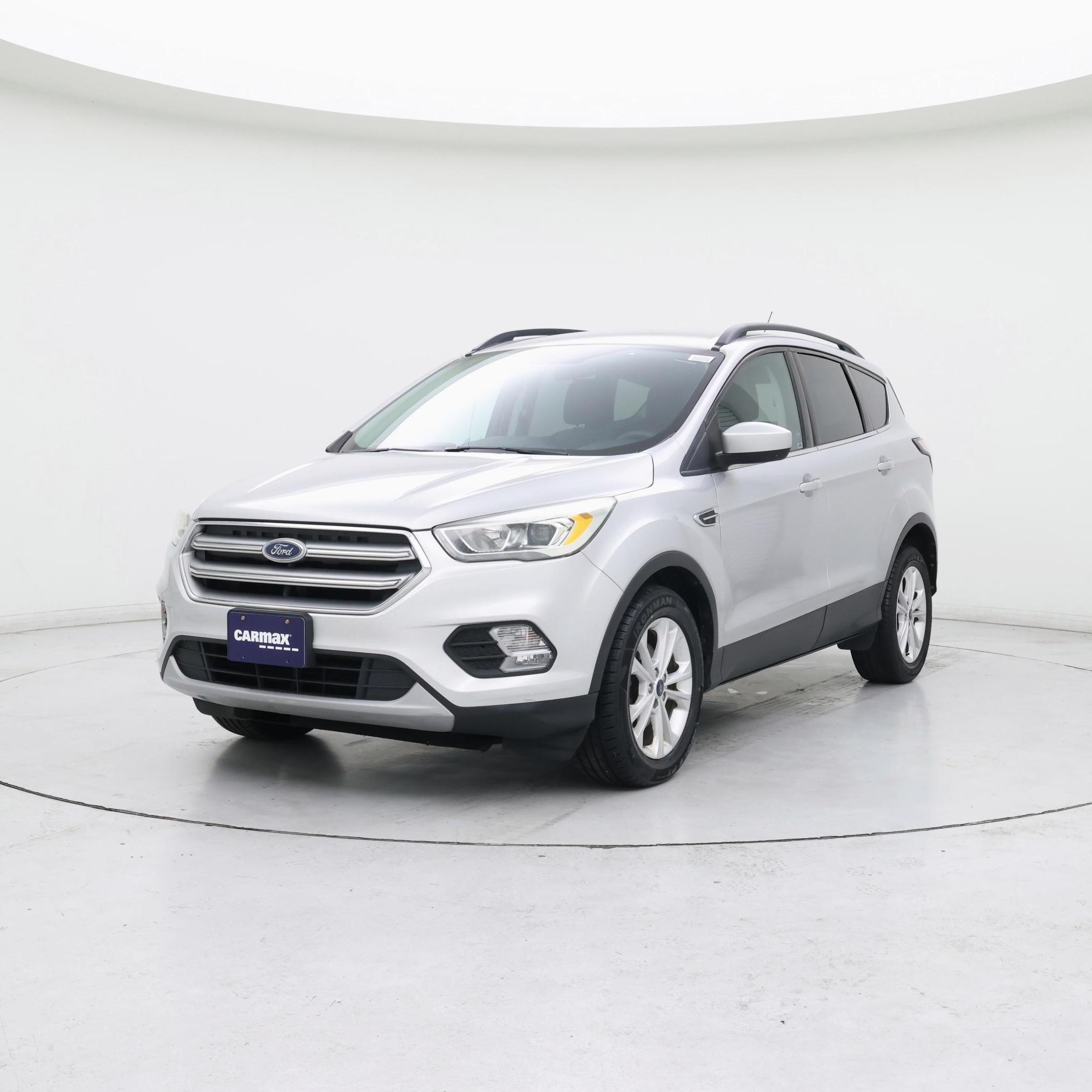 Thumbnail: 2017 Ford Escape - 4