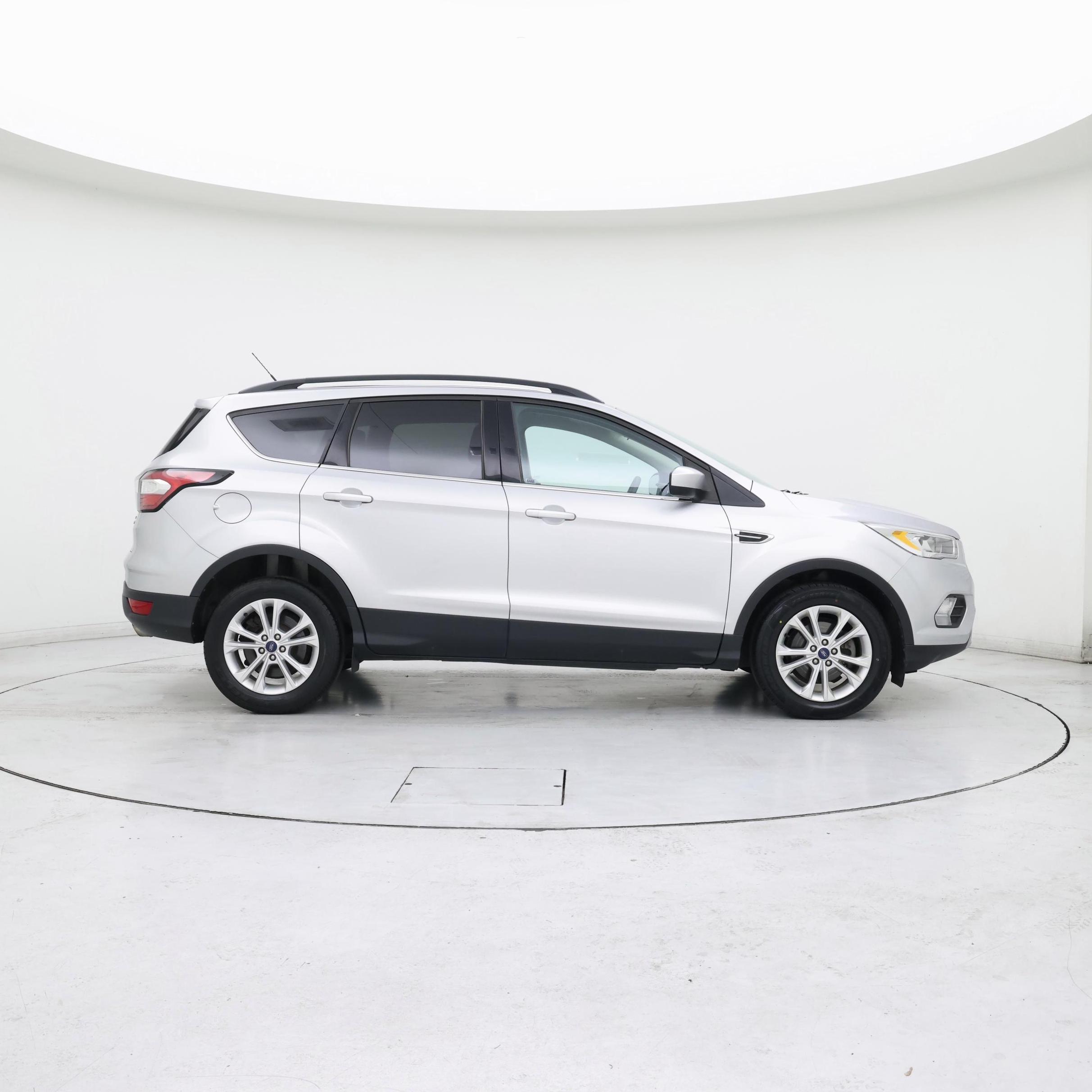 Thumbnail: 2017 Ford Escape - 7