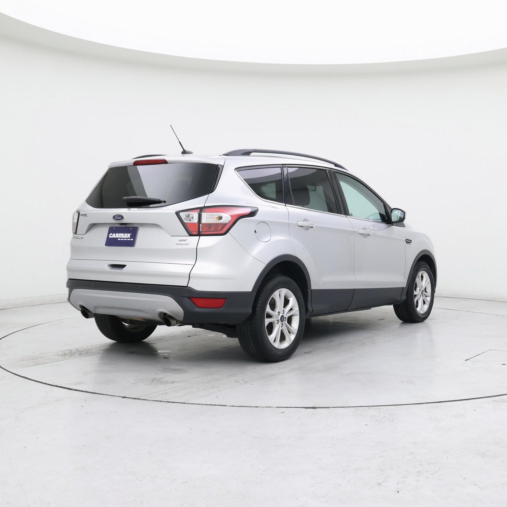 Thumbnail: 2017 Ford Escape - 8