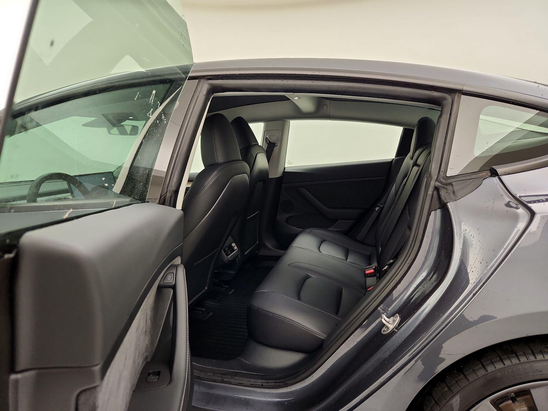 Thumbnail: 2023 Tesla Model 3 - 20