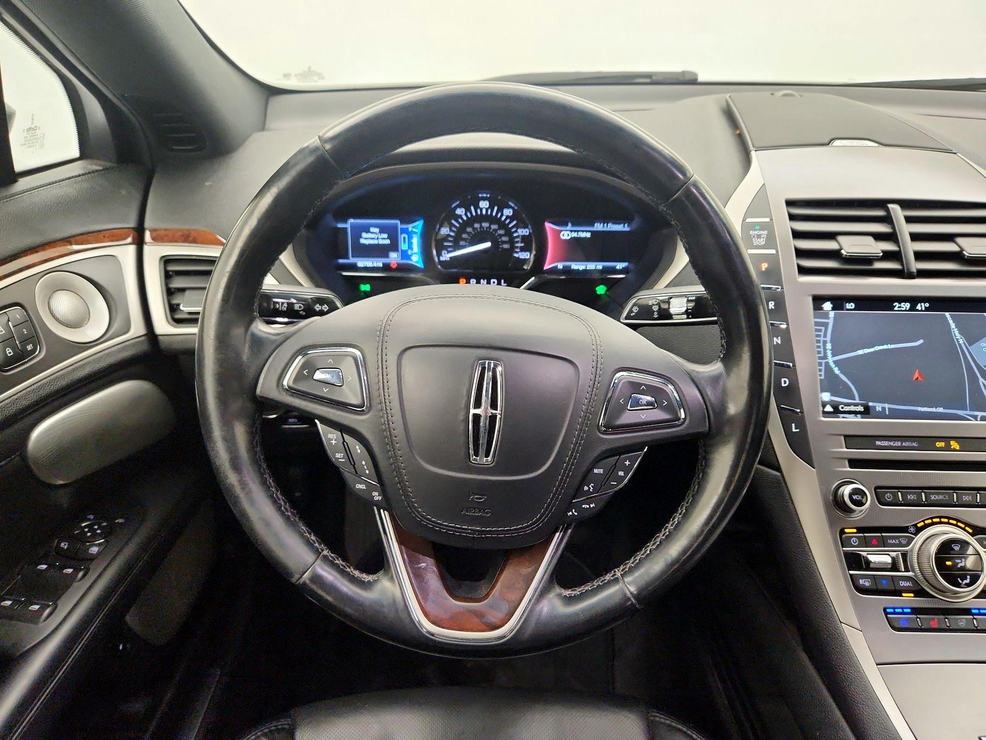 Thumbnail: 2017 Lincoln MKZ - 10