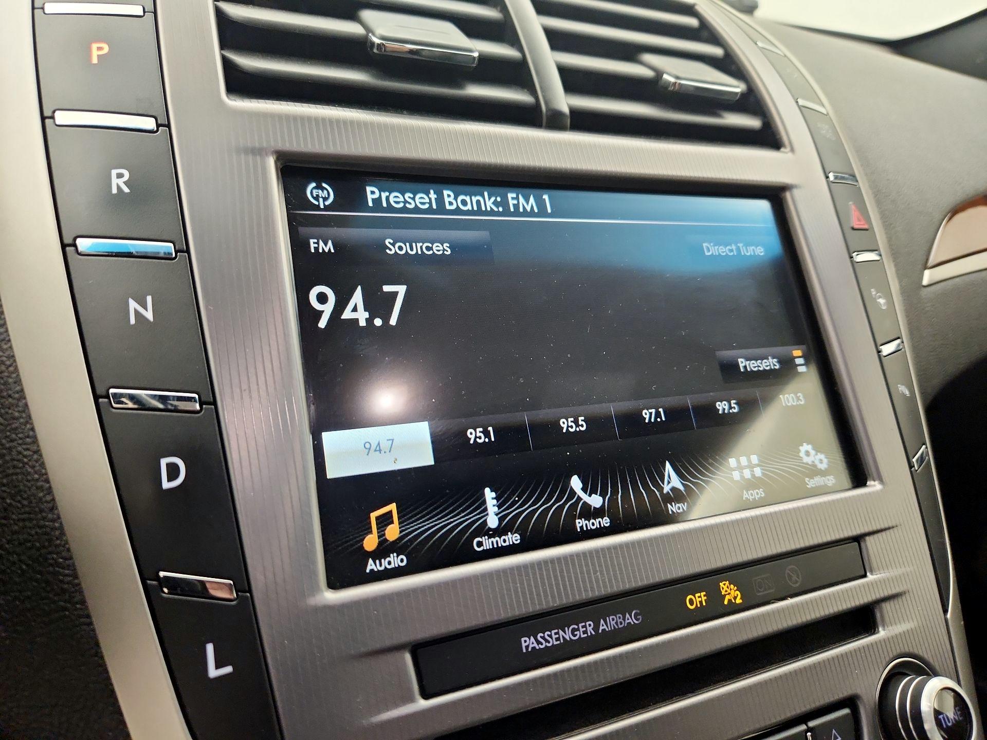 Thumbnail: 2017 Lincoln MKZ - 16