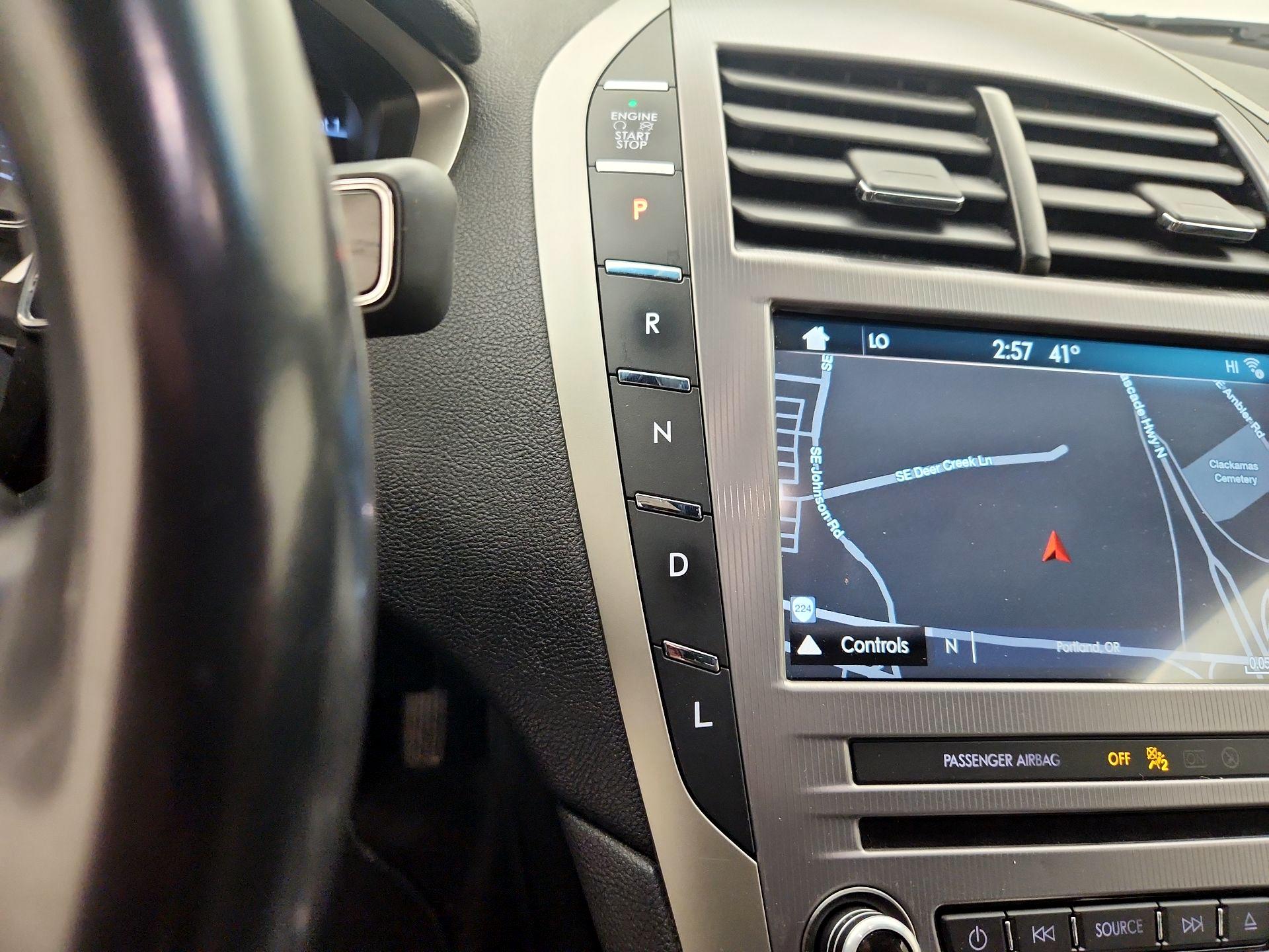 Thumbnail: 2017 Lincoln MKZ - 18