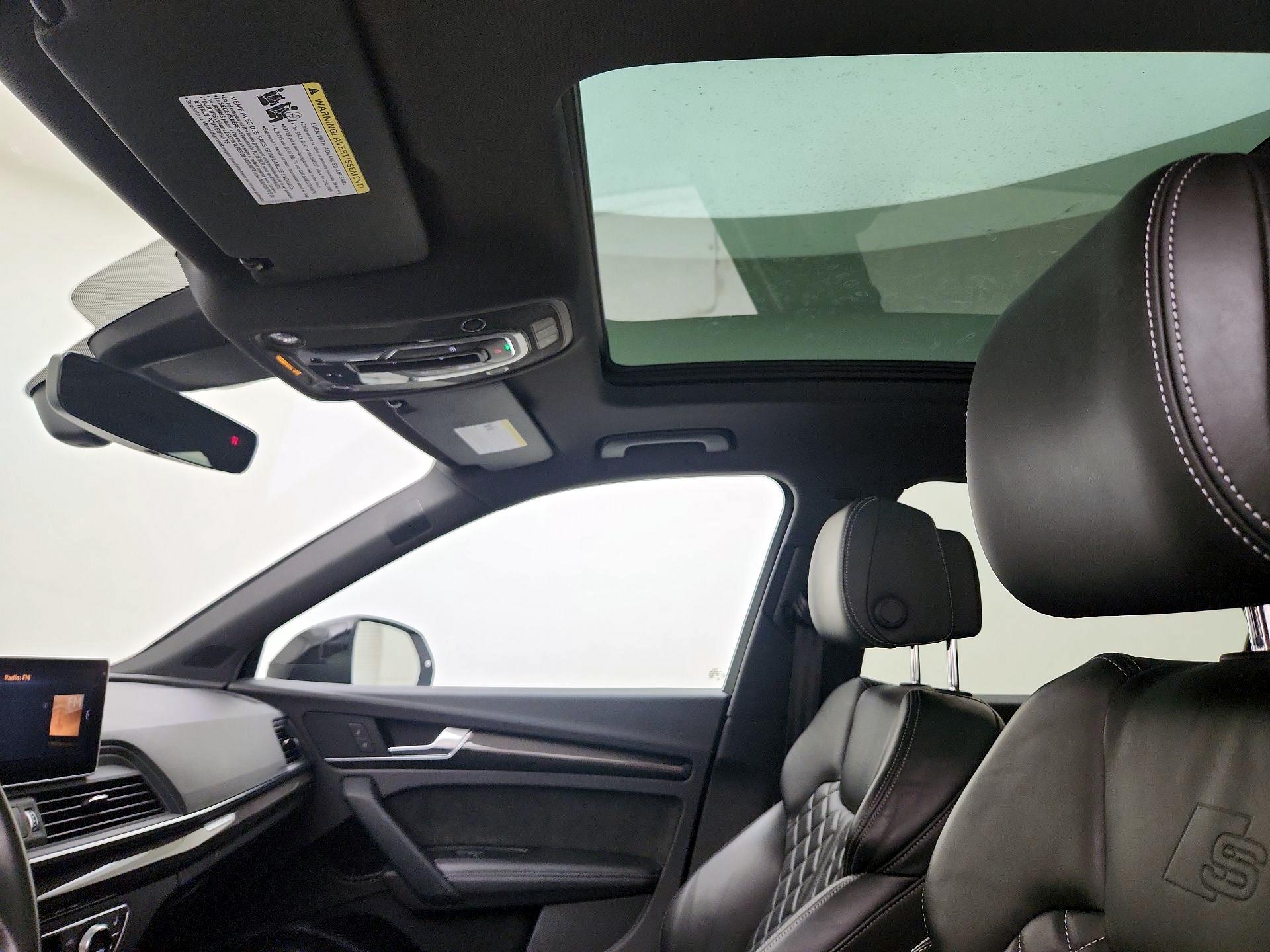 Thumbnail: 2020 Audi SQ5 - 19