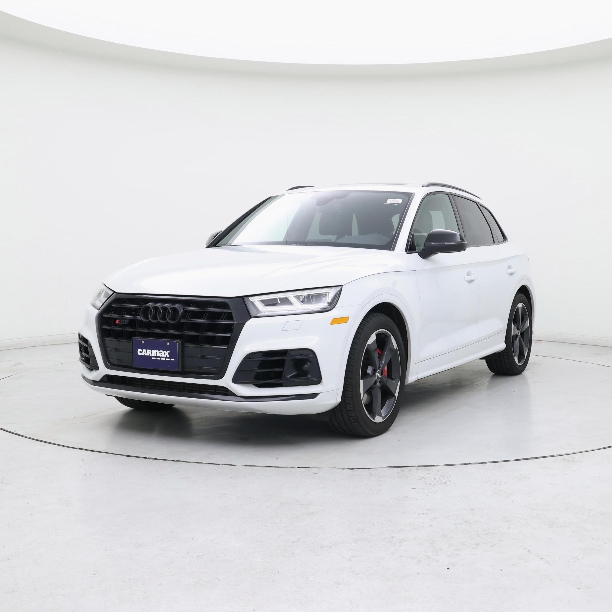 Thumbnail: 2020 Audi SQ5 - 4