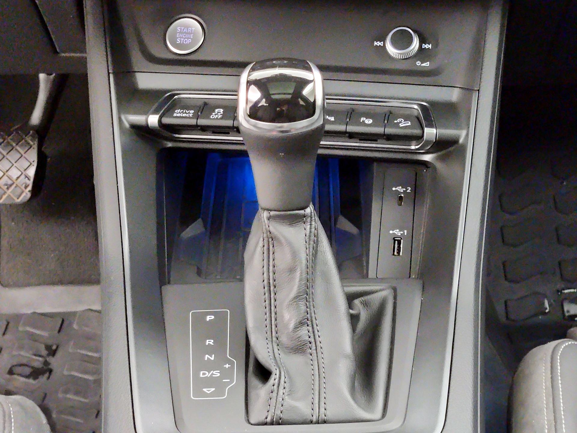 Thumbnail: 2020 Audi Q3 - 17