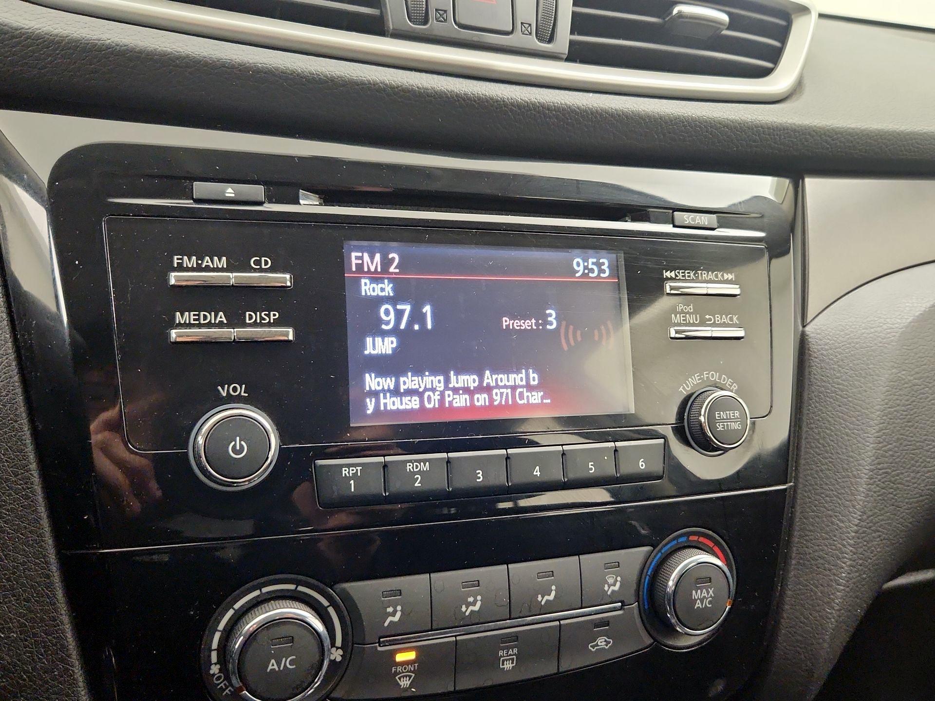 Thumbnail: 2014 Nissan Rogue - 15