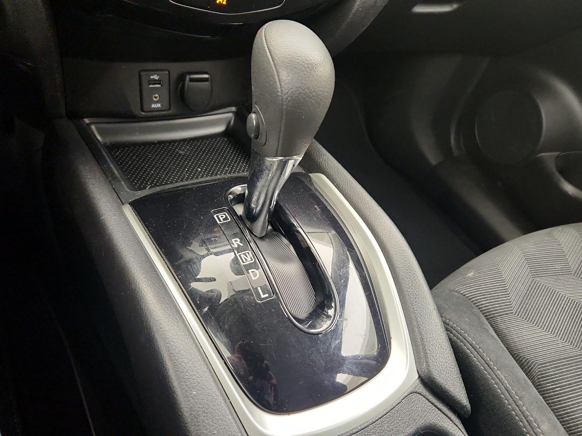 Thumbnail: 2014 Nissan Rogue - 17