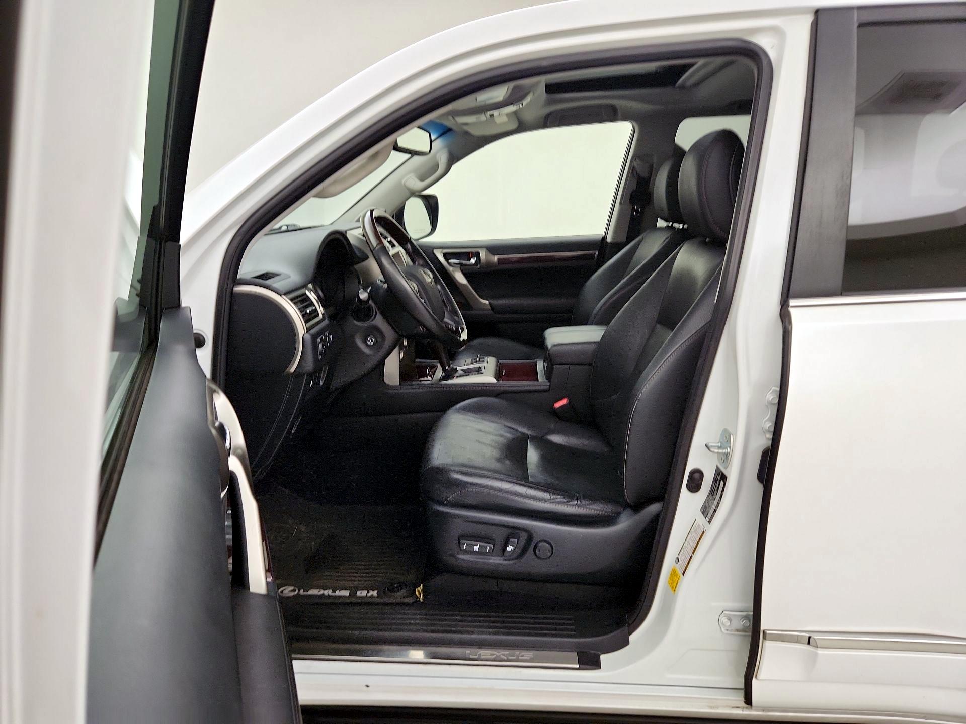 Thumbnail: 2019 Lexus GX - 11