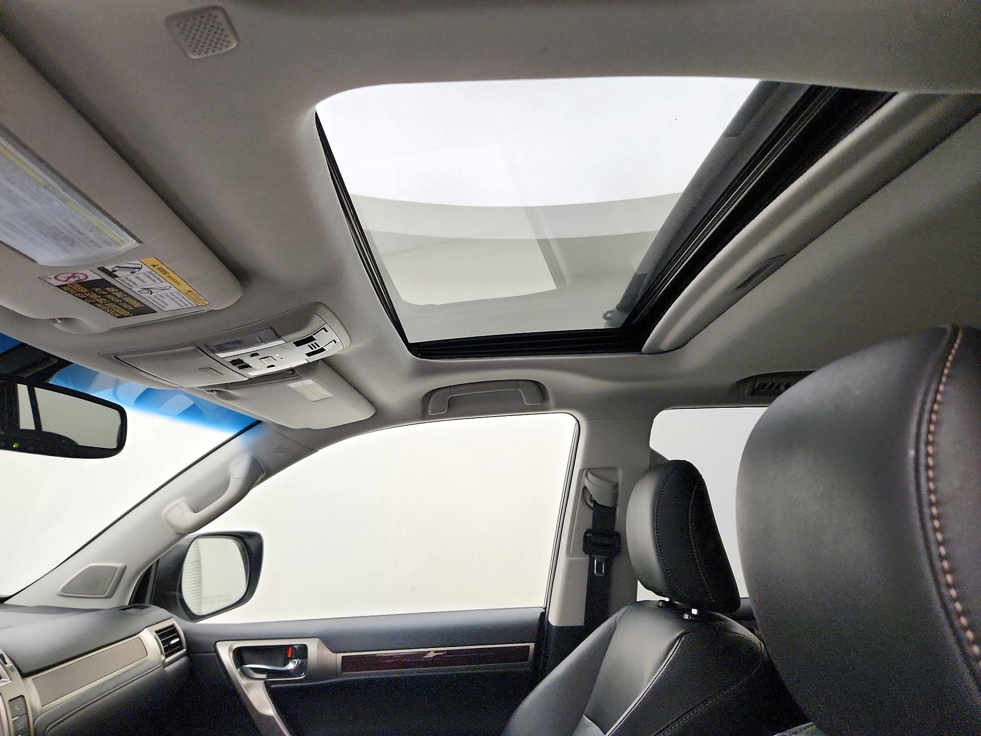 Thumbnail: 2019 Lexus GX - 20