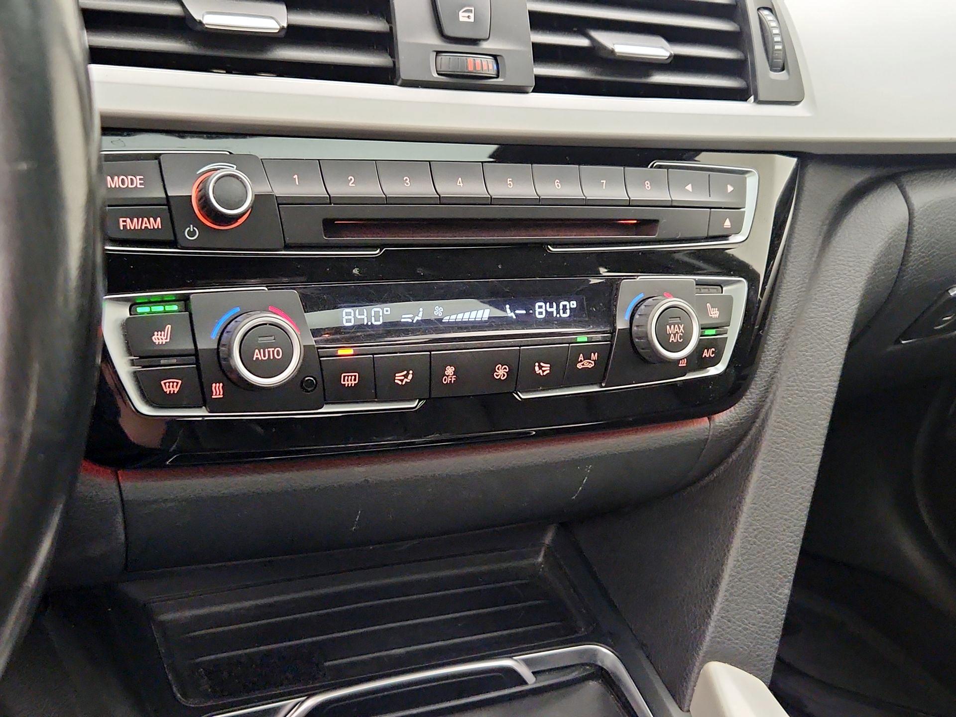 Thumbnail: 2016 BMW 3 Series - 16