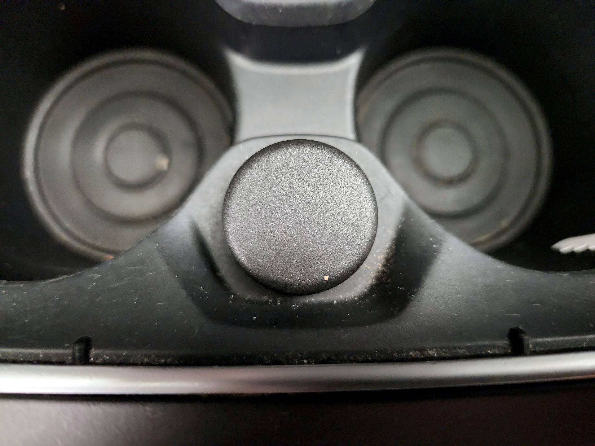 Thumbnail: 2016 BMW 3 Series - 18