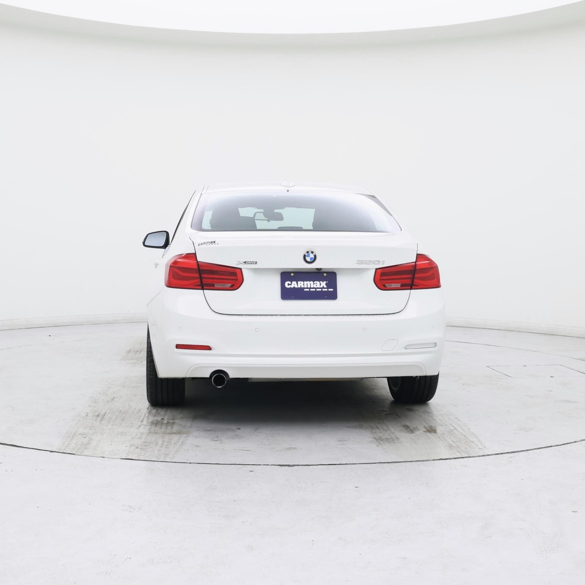 Thumbnail: 2016 BMW 3 Series - 6