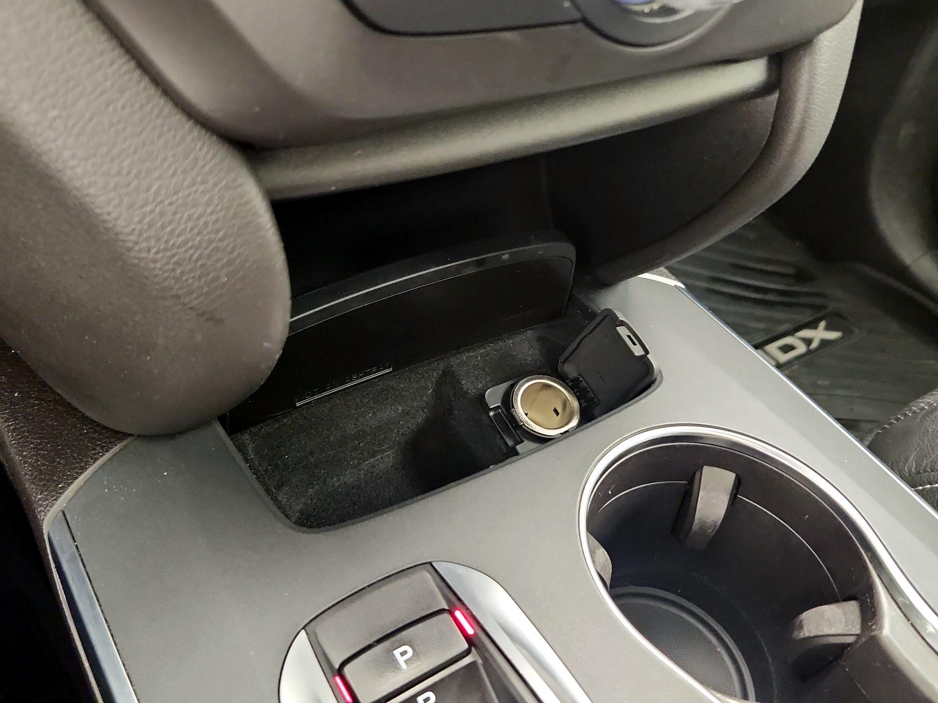 Thumbnail: 2020 Acura MDX - 18