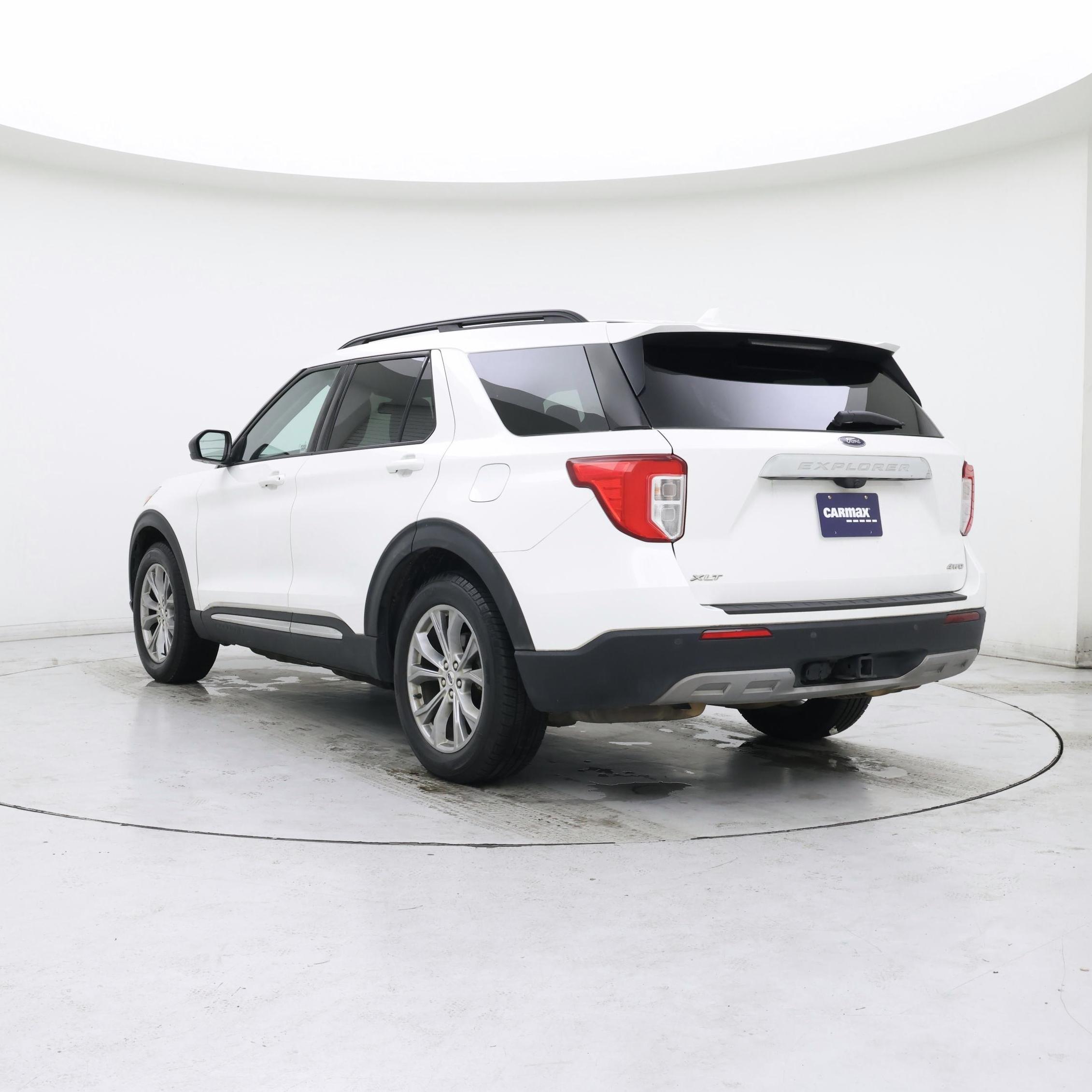 Thumbnail: 2022 Ford Explorer - 2