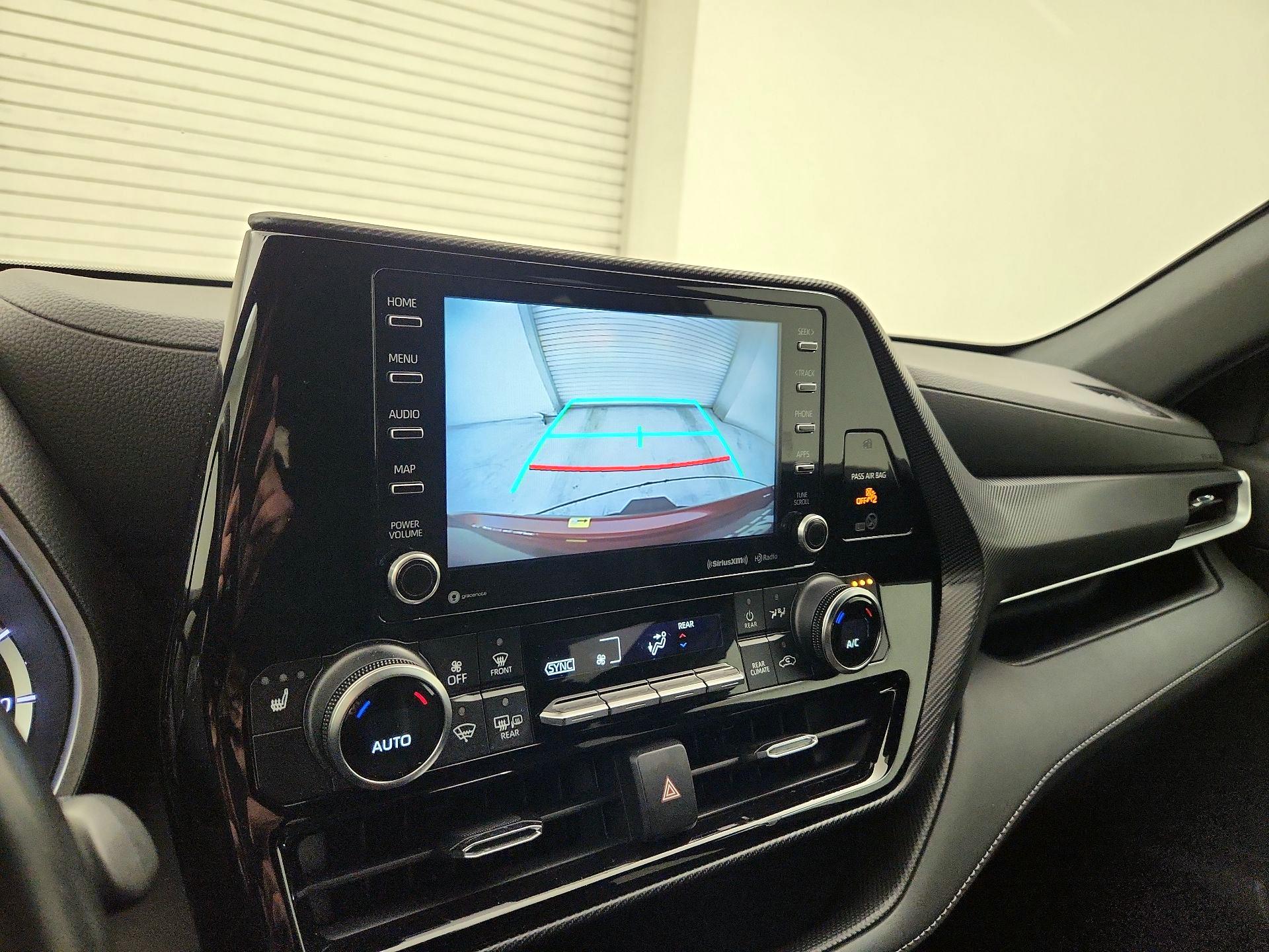 Thumbnail: 2022 Toyota Highlander - 14