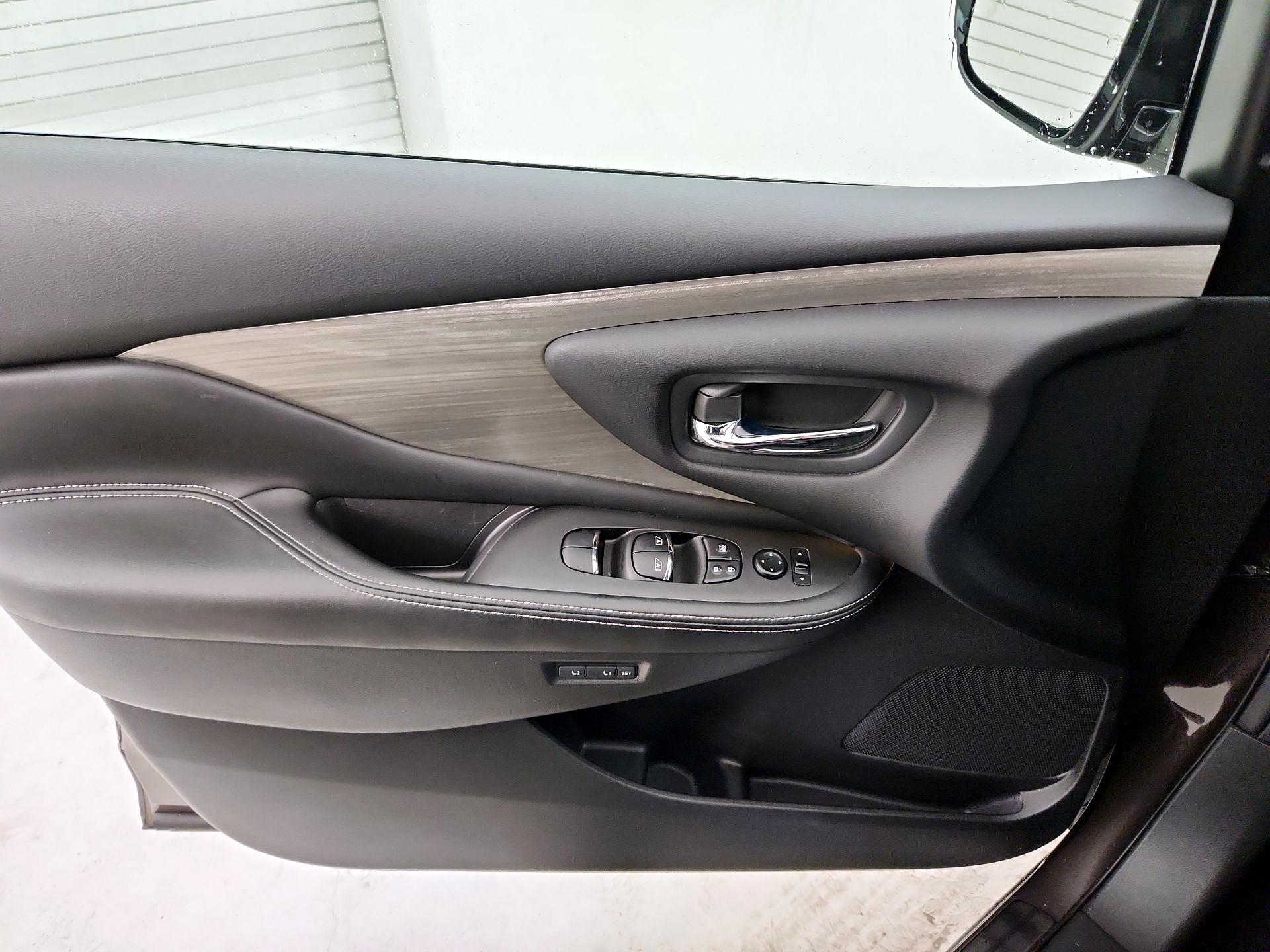 Thumbnail: 2015 Nissan Murano - 12