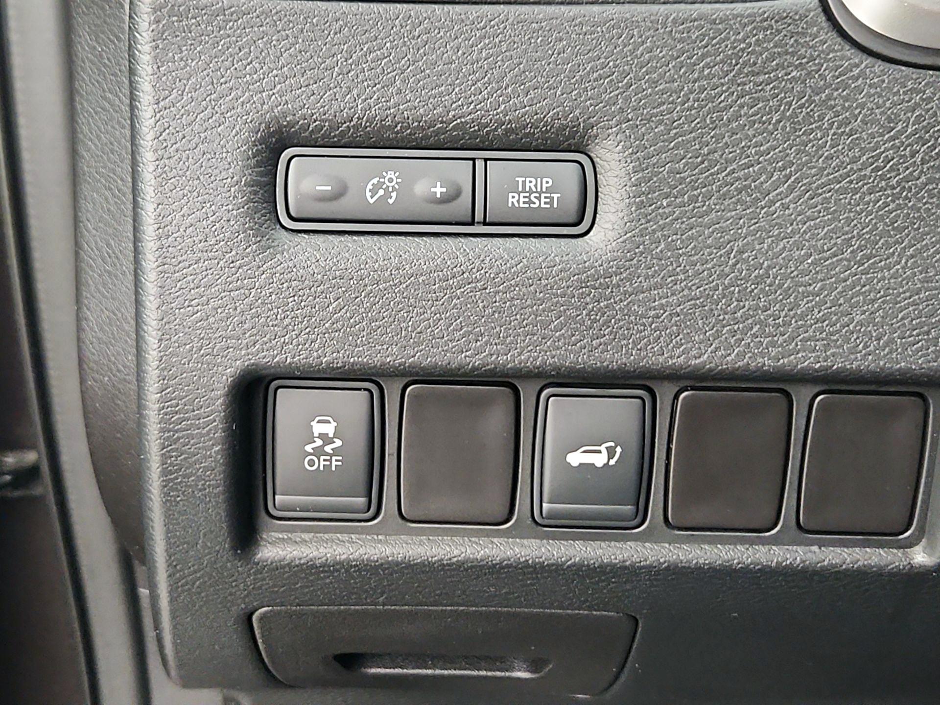 Thumbnail: 2015 Nissan Murano - 13