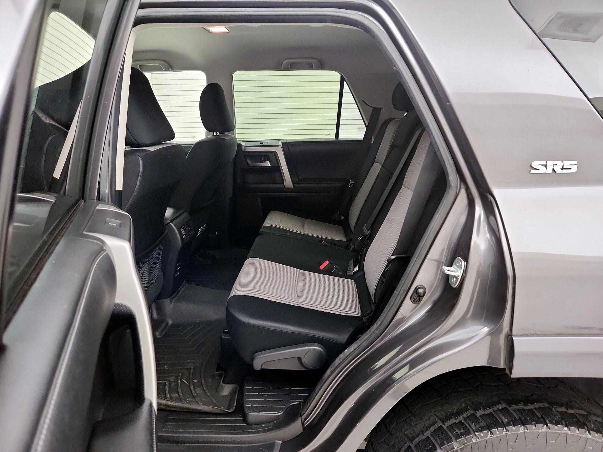 Thumbnail: 2014 Toyota 4Runner - 20