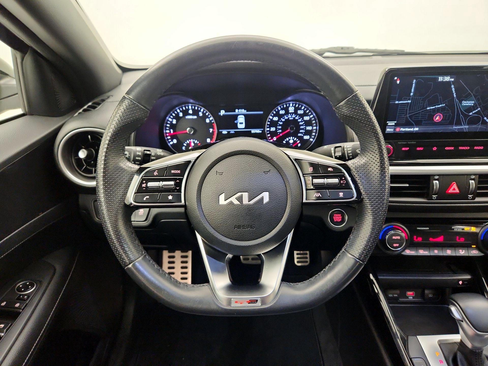 Thumbnail: 2022 Kia Forte - 10