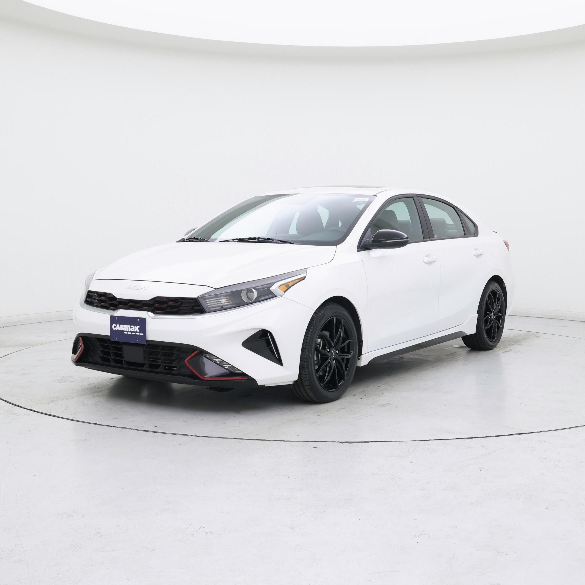 Thumbnail: 2022 Kia Forte - 4