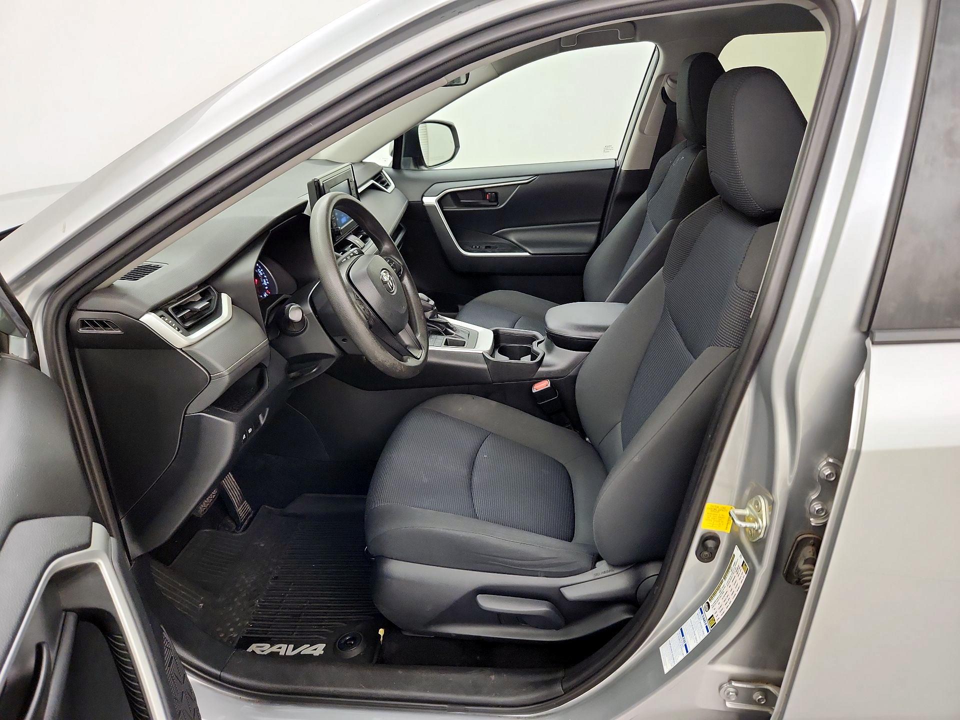 Thumbnail: 2019 Toyota RAV4 - 11