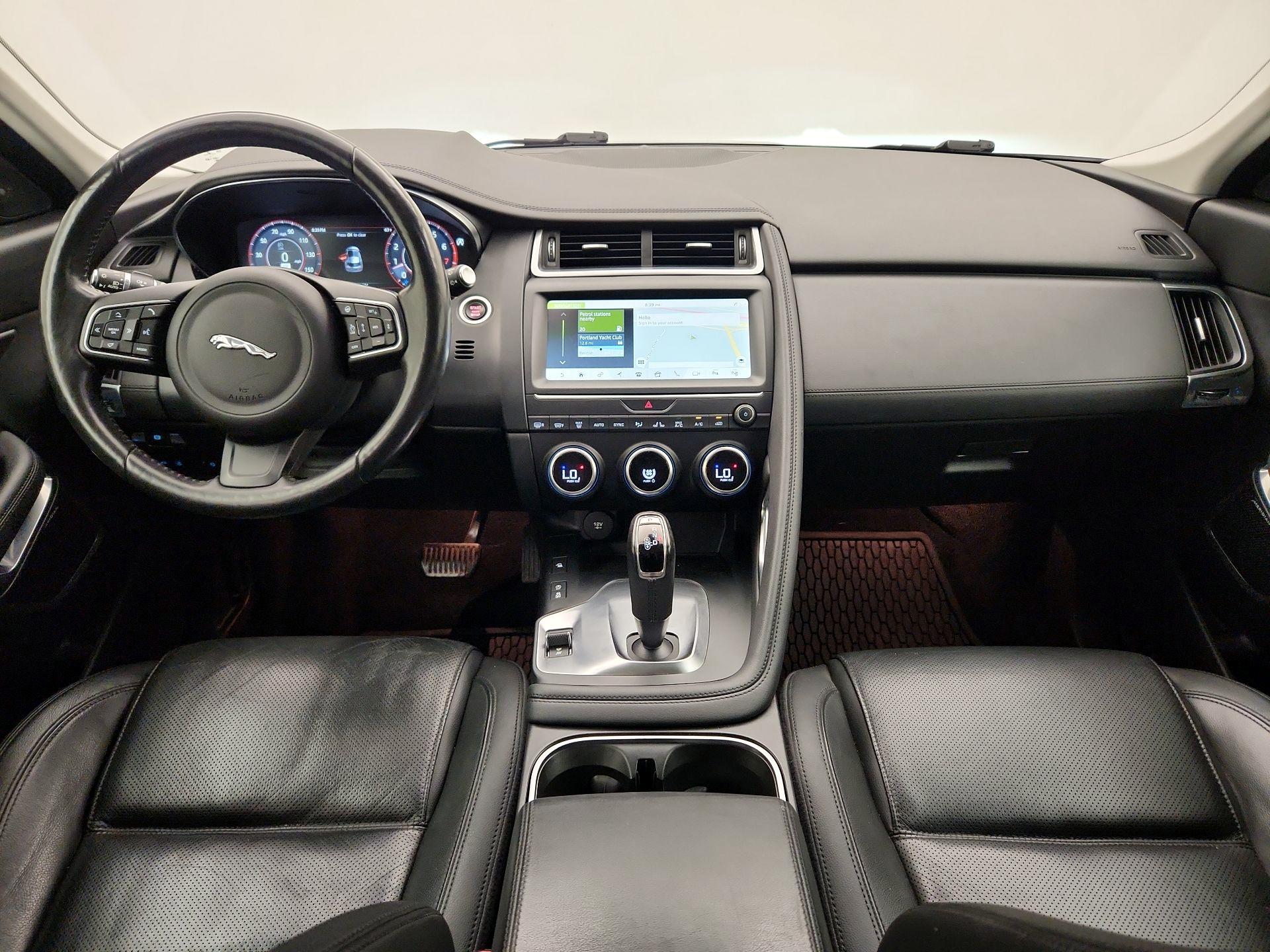 Thumbnail: 2018 Jaguar E-Pace - 9