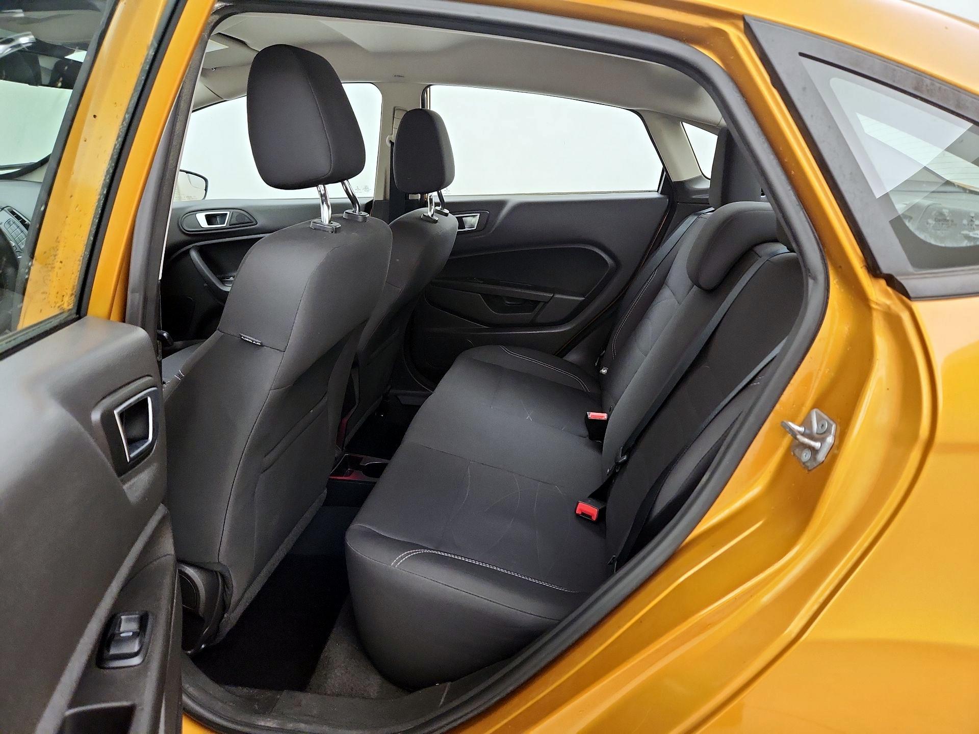Thumbnail: 2016 Ford Fiesta - 18