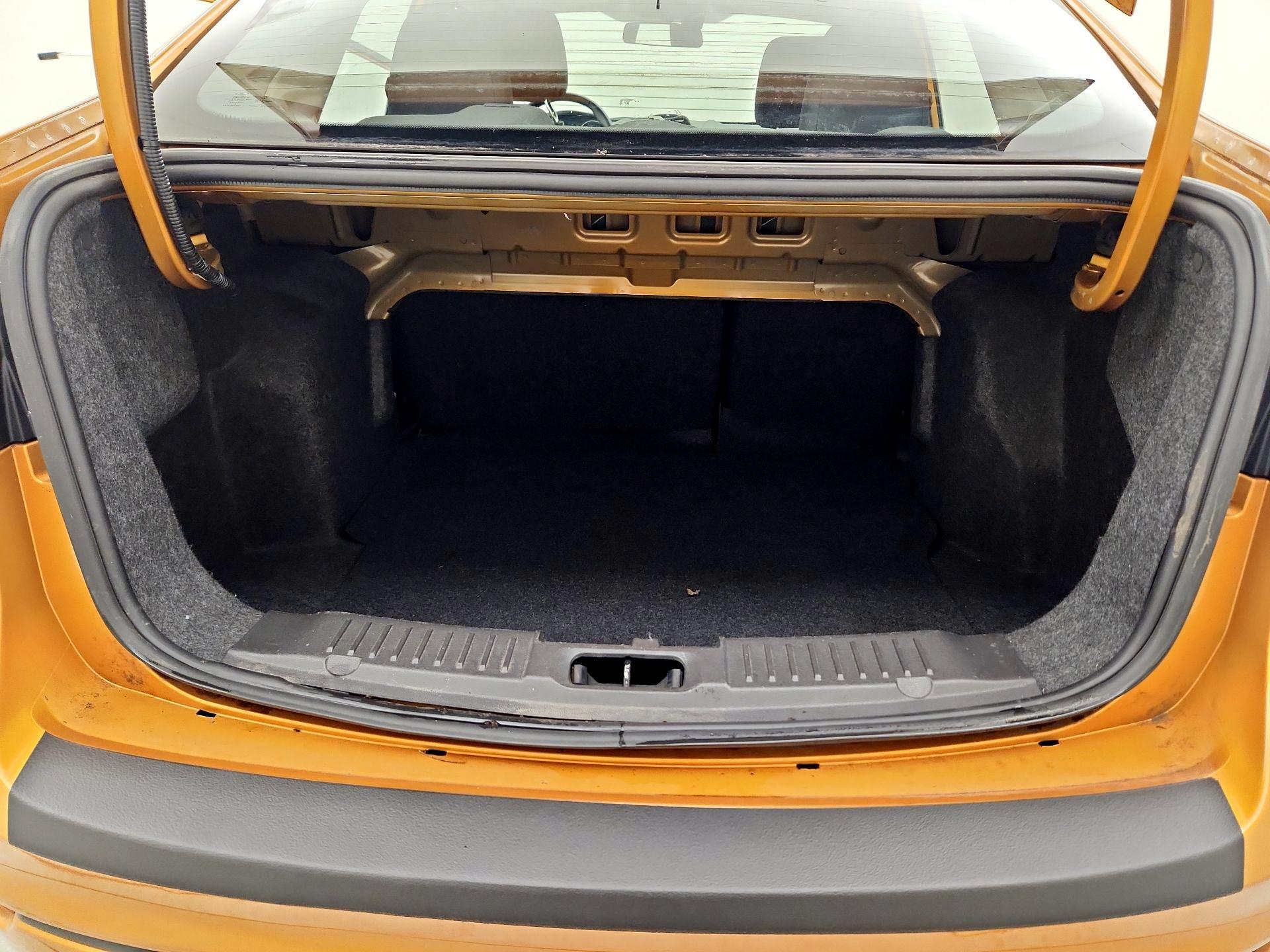 Thumbnail: 2016 Ford Fiesta - 19