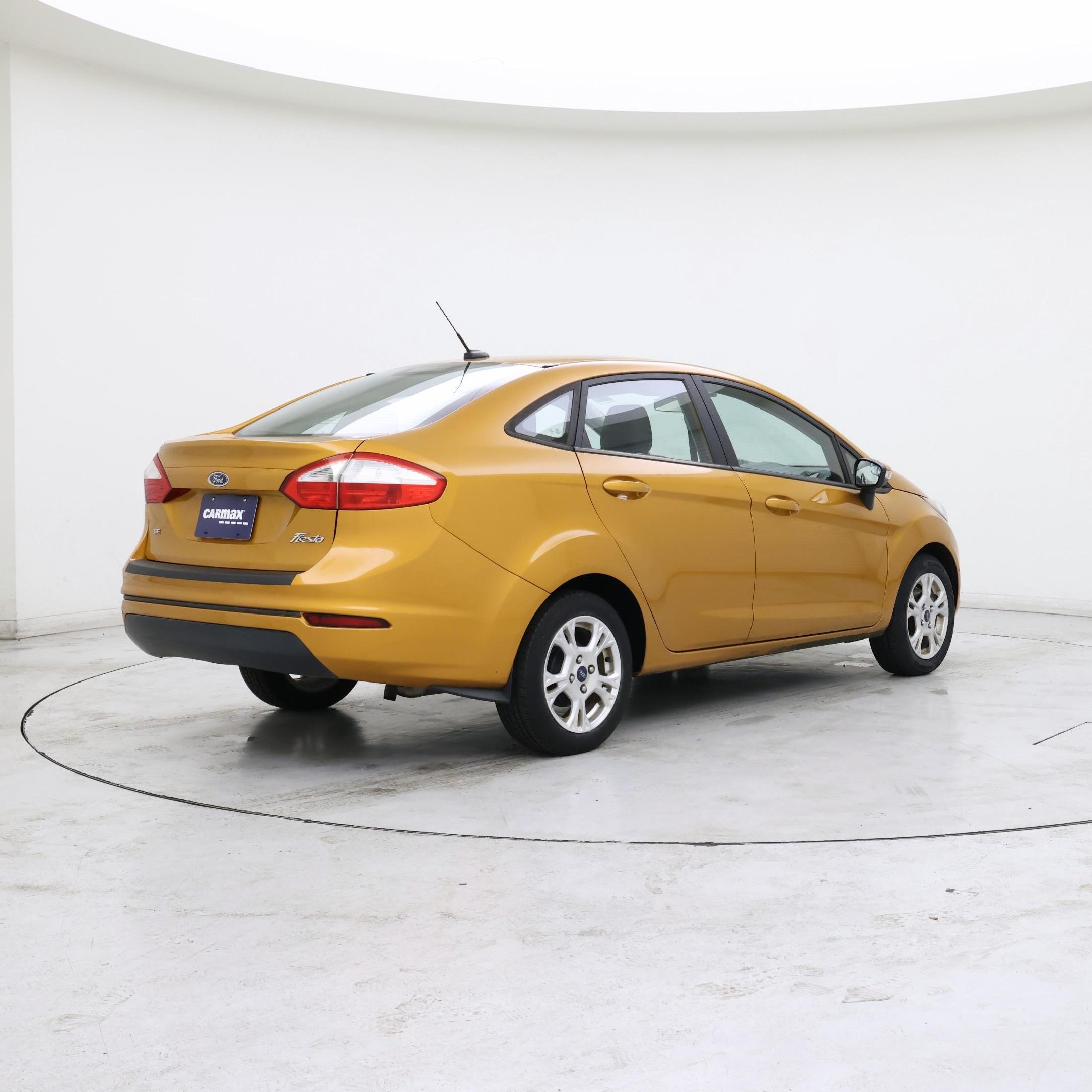 Thumbnail: 2016 Ford Fiesta - 8