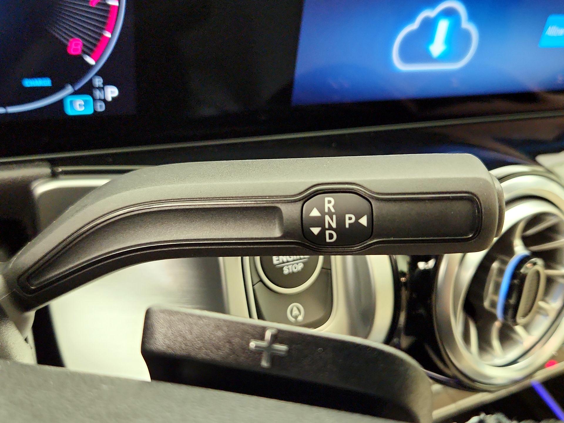 Thumbnail: 2024 Mercedes-Benz GLB - 18