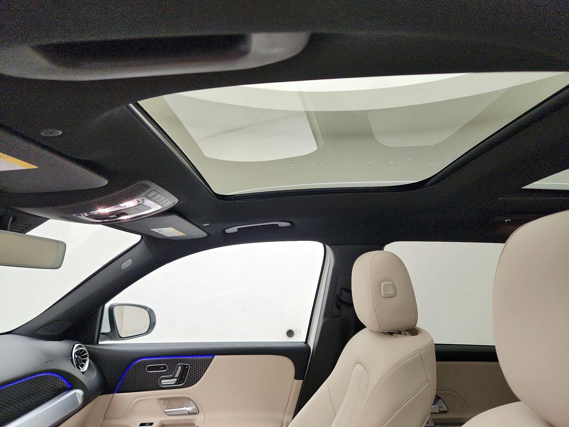 Thumbnail: 2024 Mercedes-Benz GLB - 20