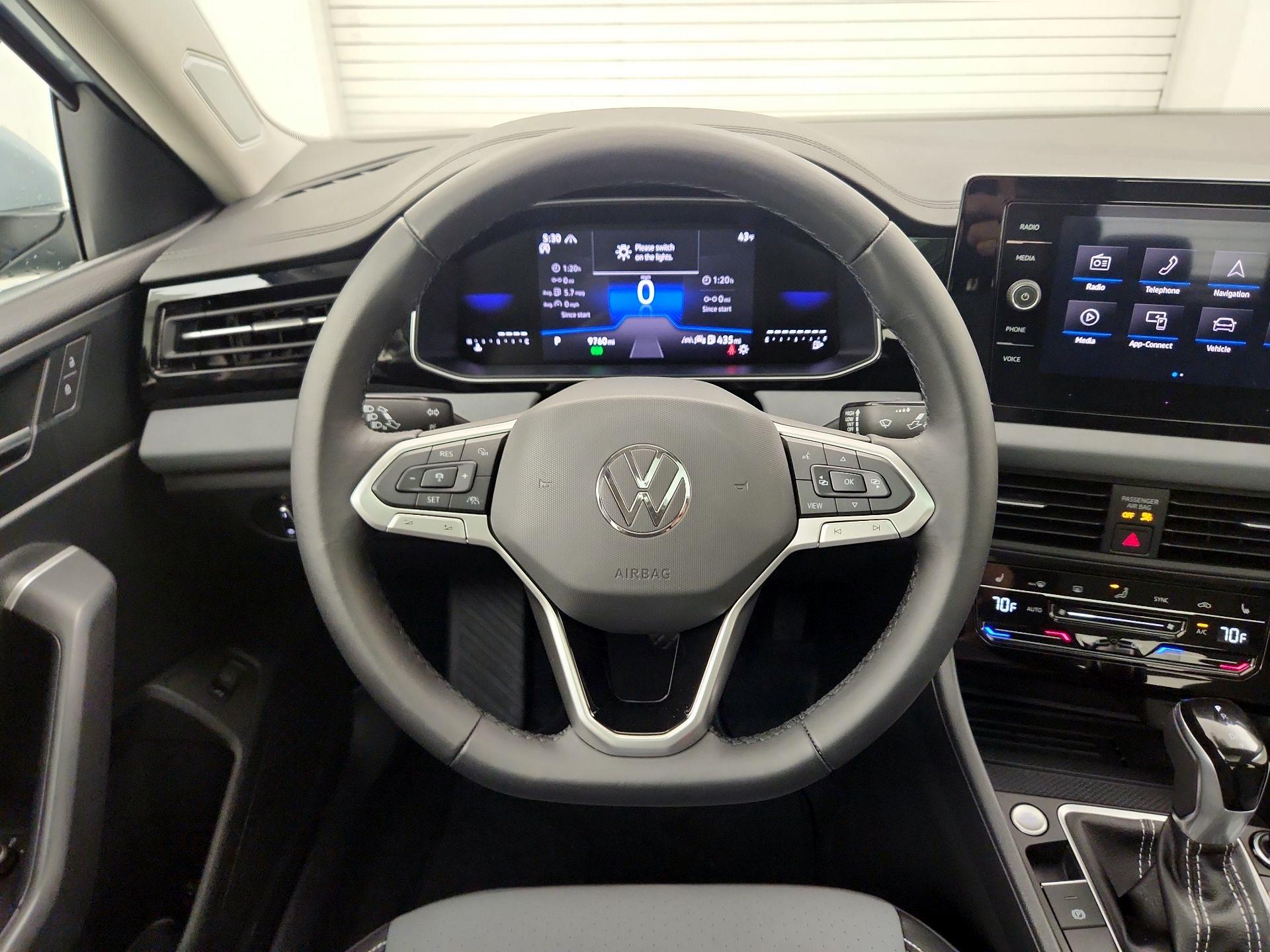 Thumbnail: 2025 Volkswagen Jetta - 10