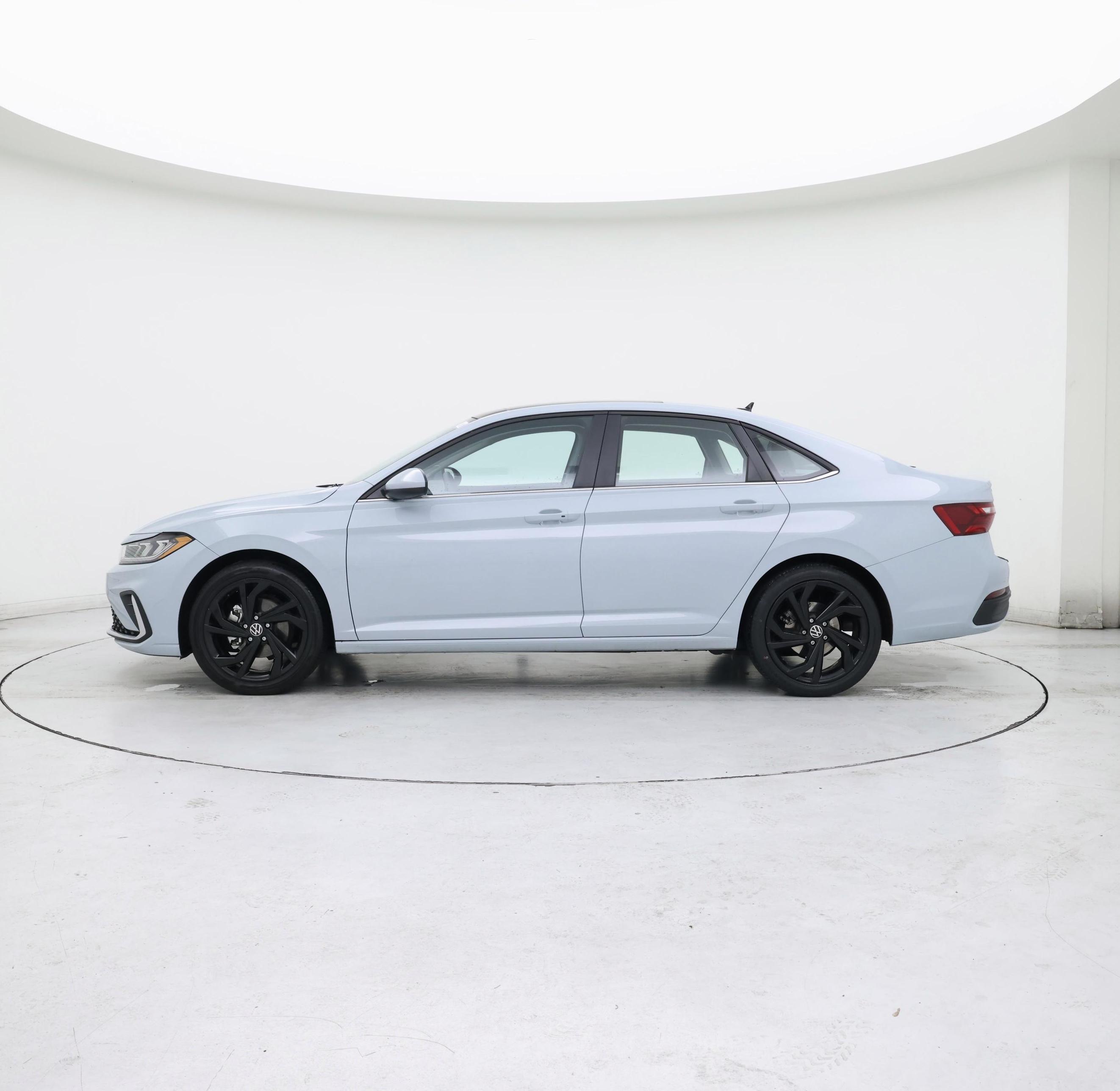 Thumbnail: 2025 Volkswagen Jetta - 3