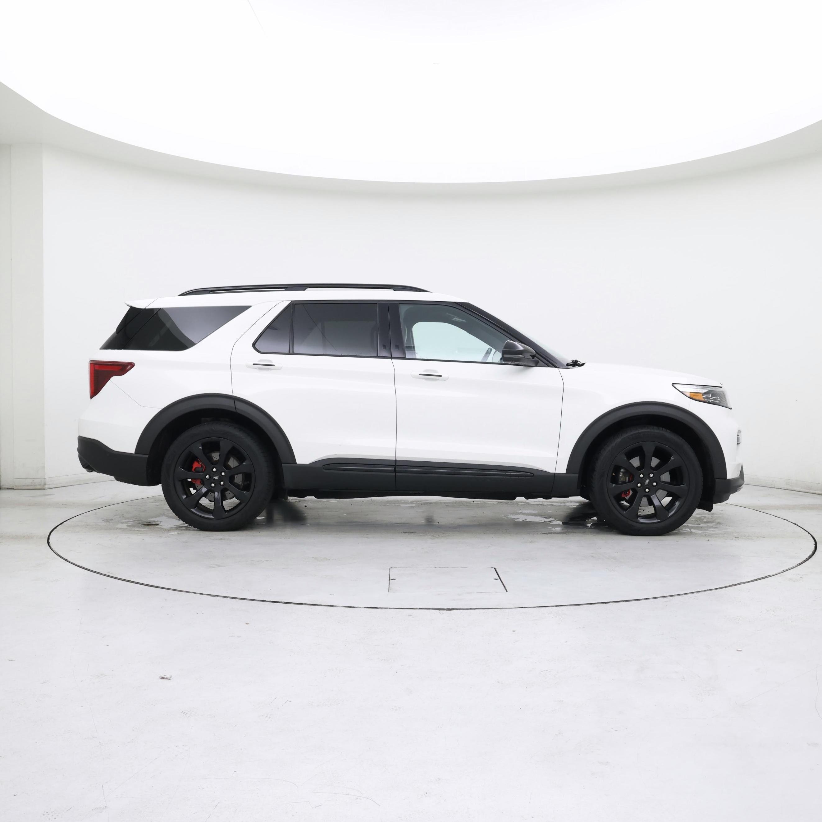 Thumbnail: 2020 Ford Explorer - 7