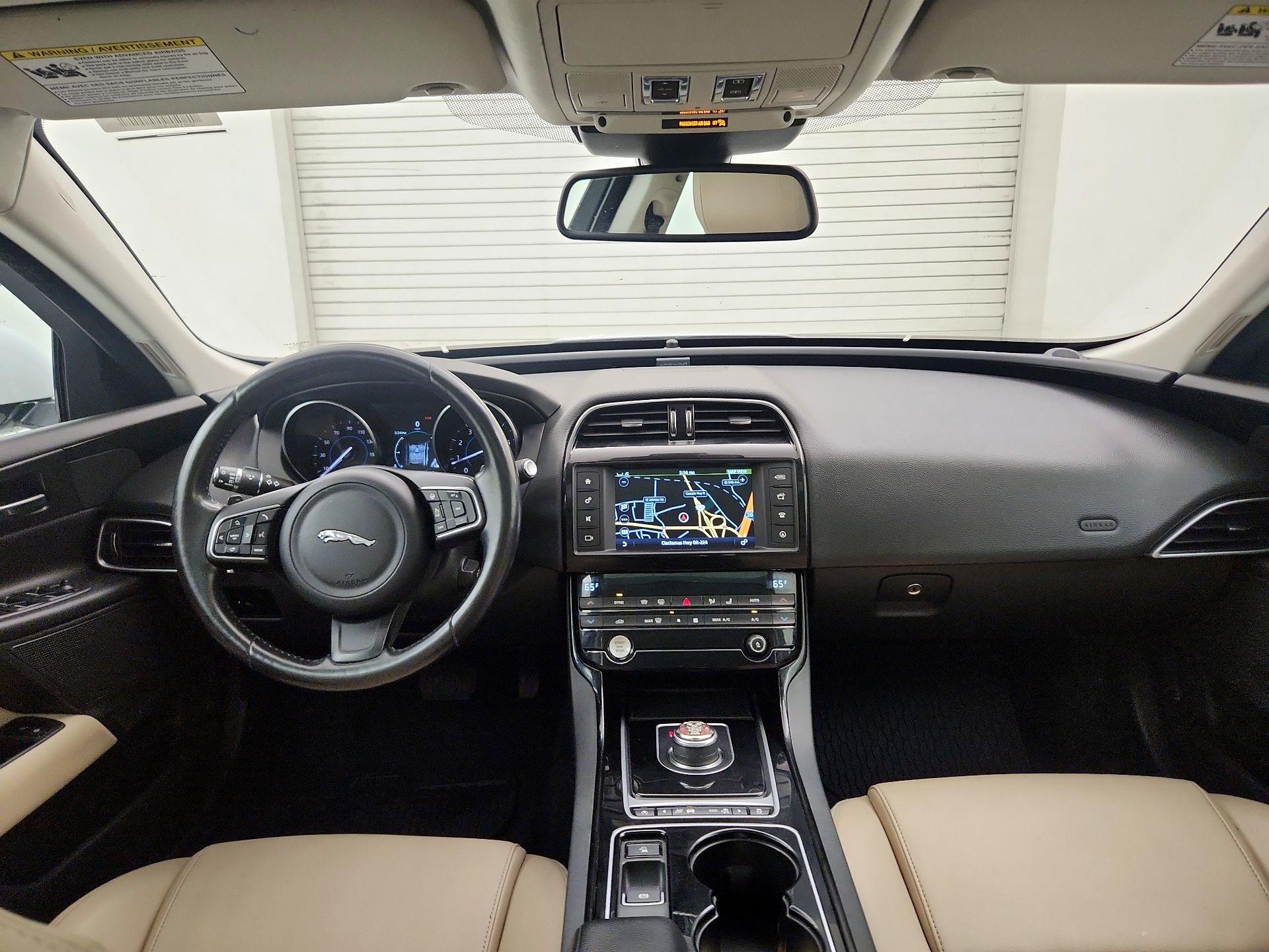 Thumbnail: 2017 Jaguar XE - 9