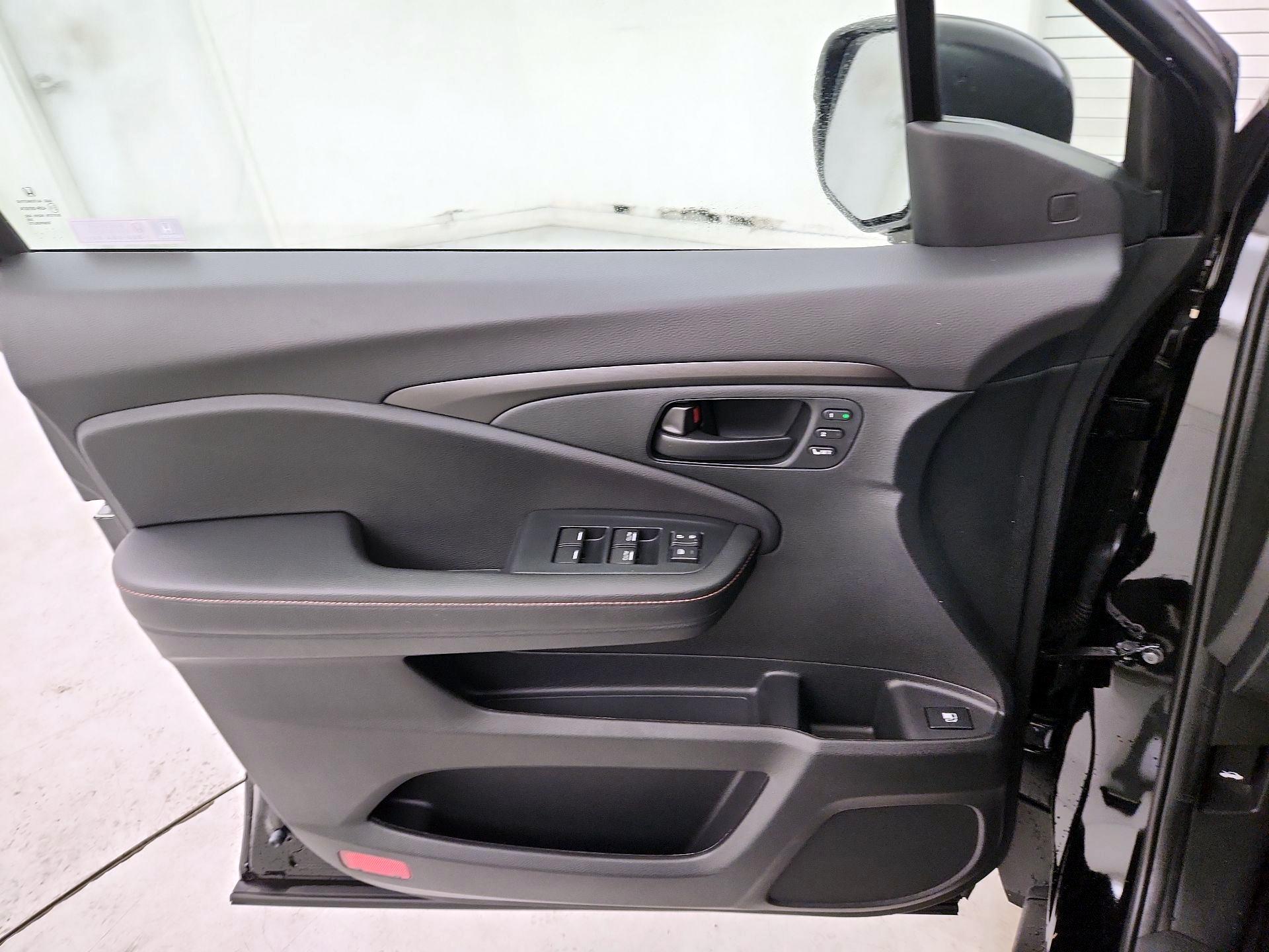 Thumbnail: 2024 Honda Ridgeline - 12