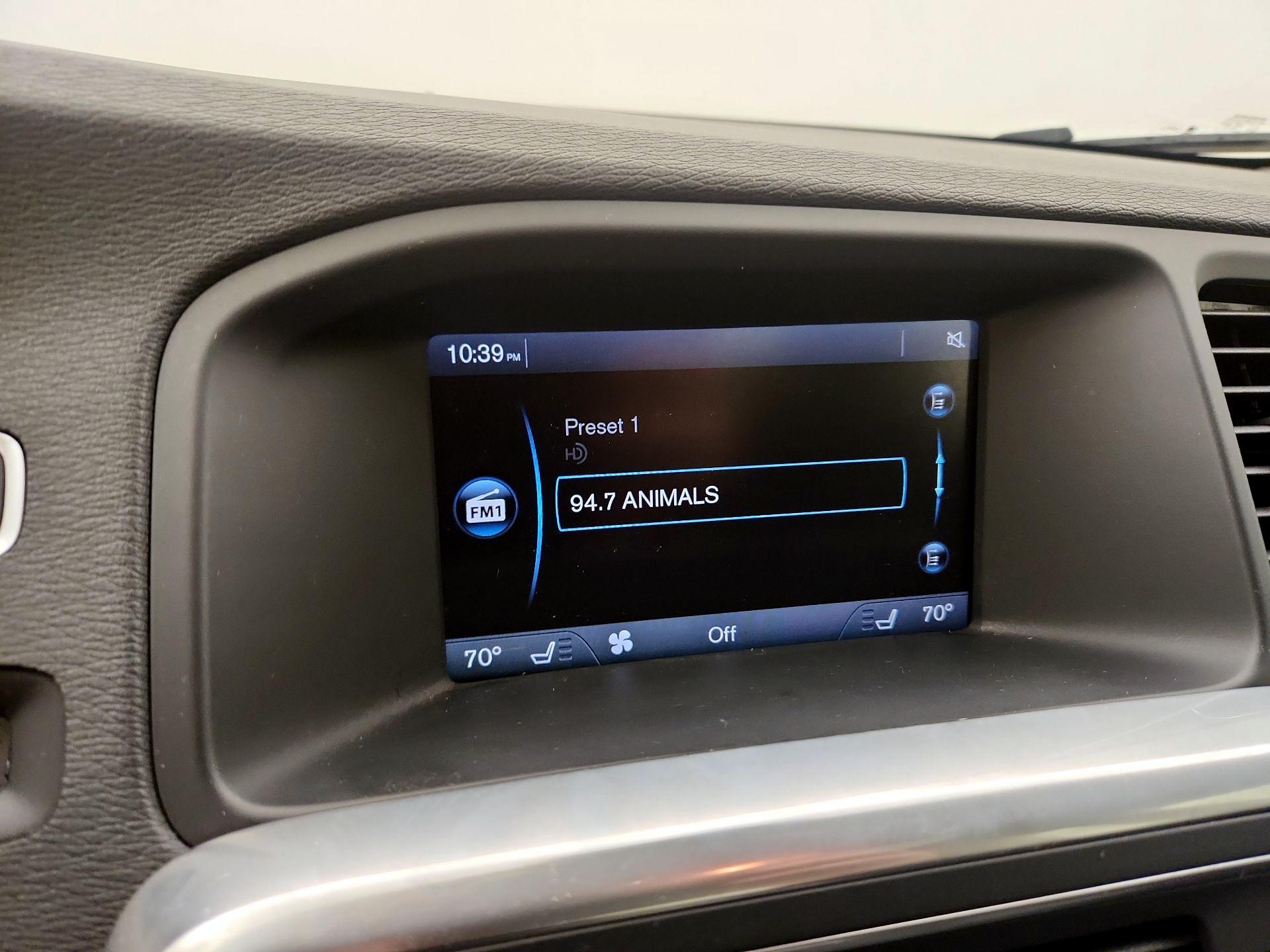 Thumbnail: 2015 Volvo S60 - 14