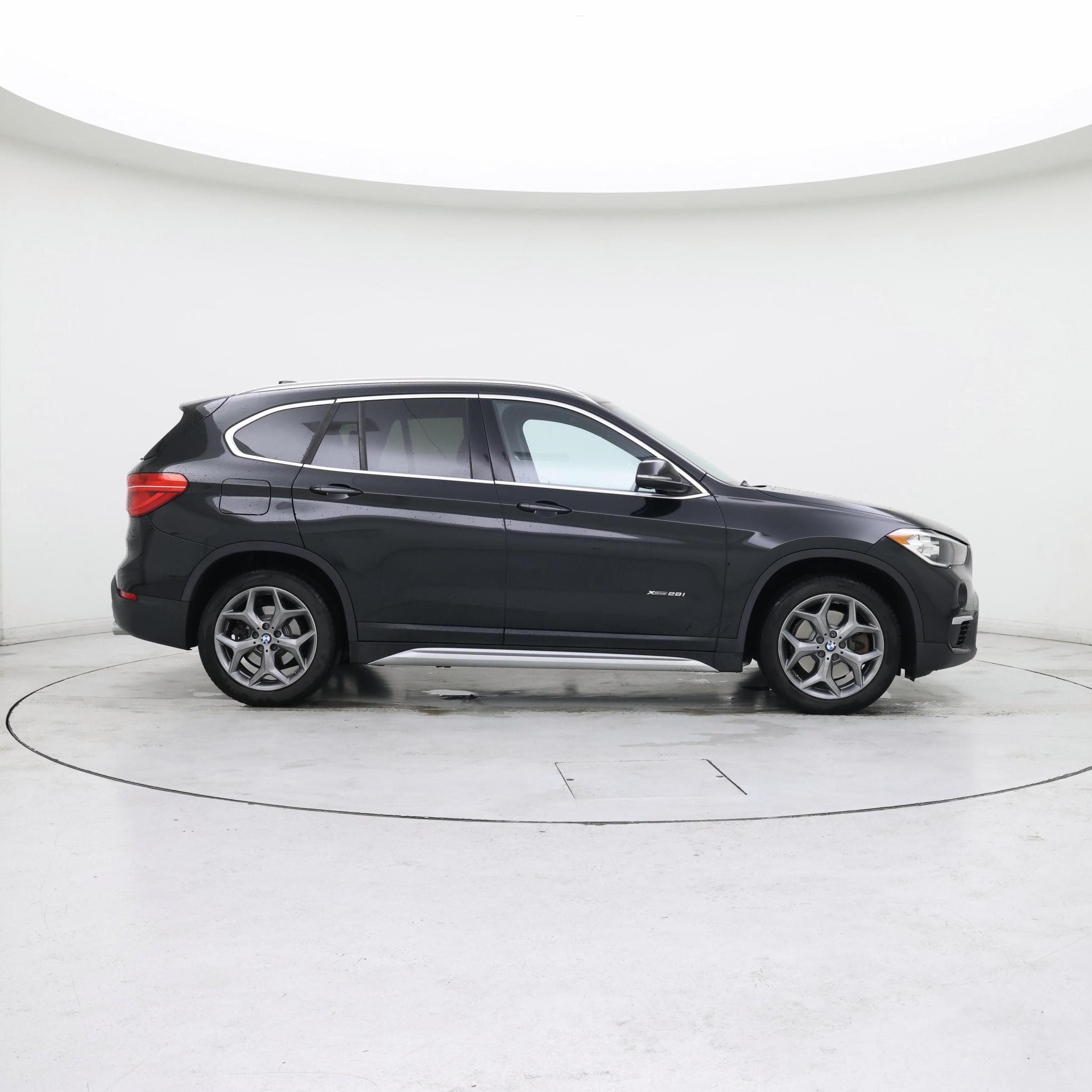 Thumbnail: 2018 BMW X1 - 7