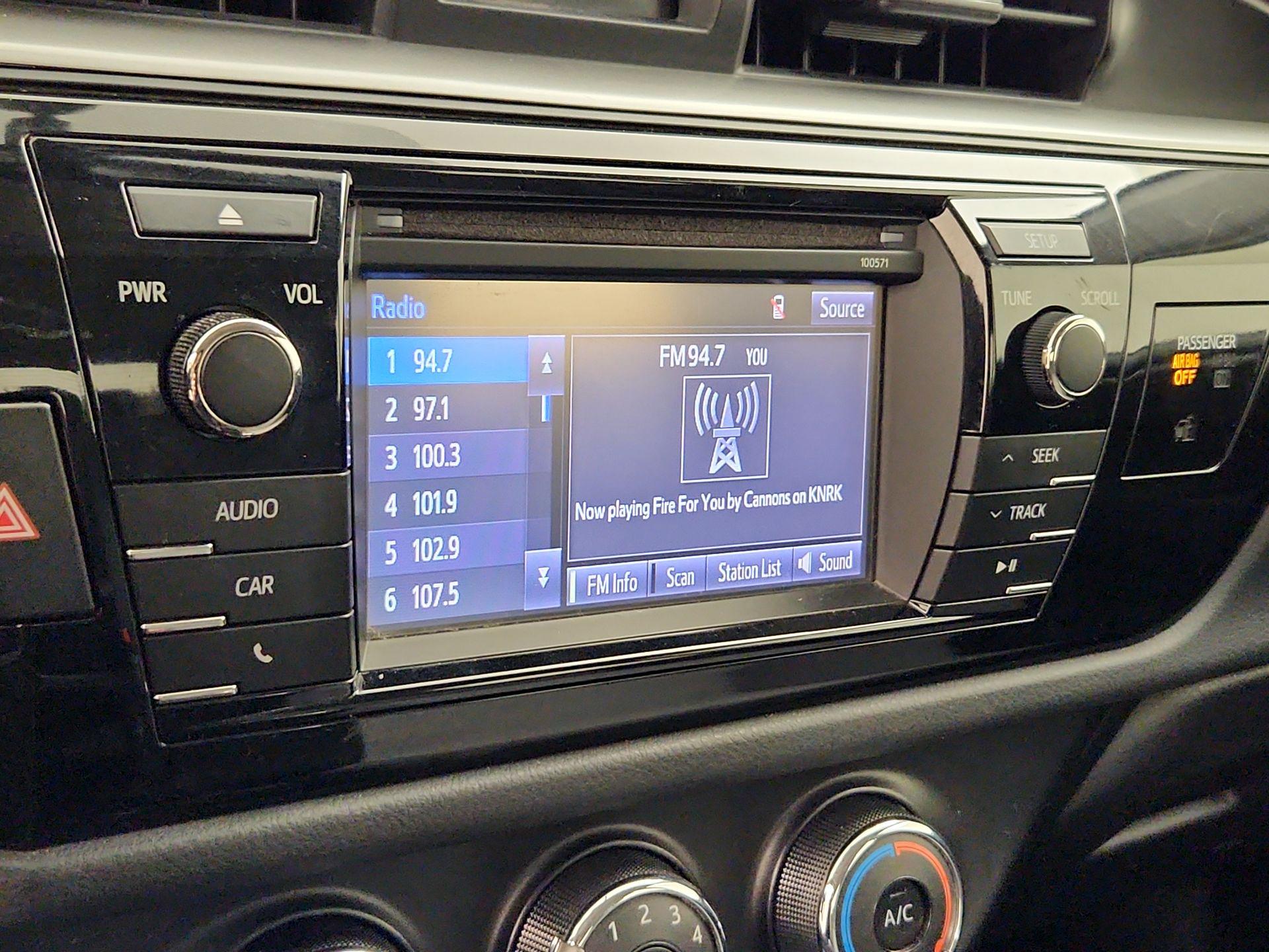 Thumbnail: 2016 Toyota Corolla - 14